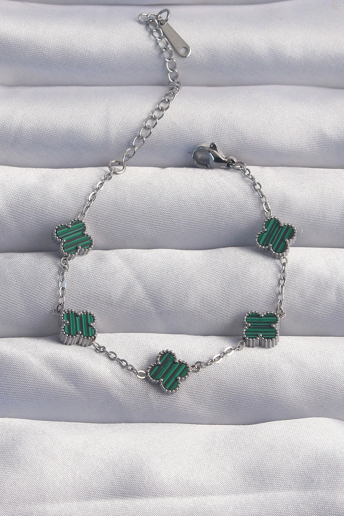 316L Çelik Baby Boy Gümüş Renk Çizgili Yeşil Mineli Yonca Bileklik