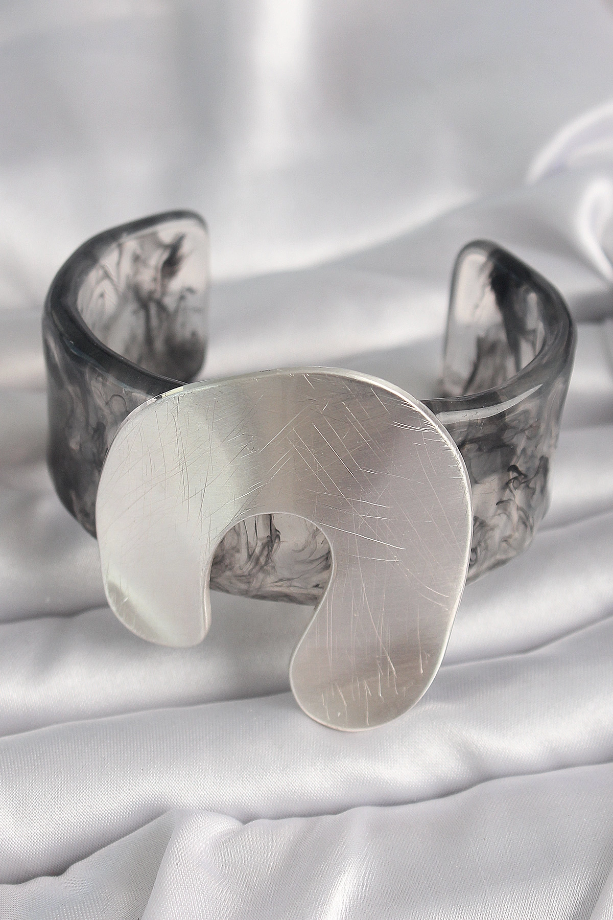 Siyah Mermer Desen Akrilik Plaka Vintage Kadın Bilezik