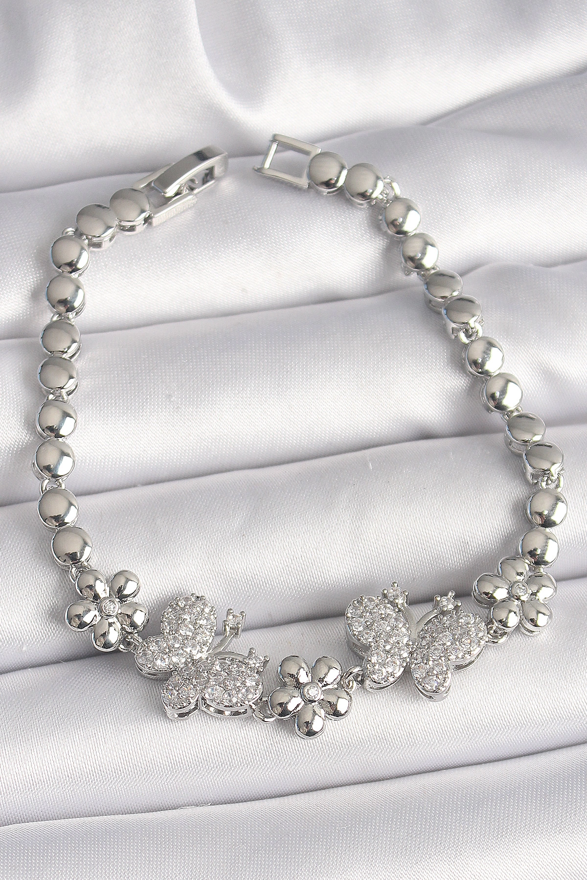 Pirinç Gümüş Renk Zirkon Taşlı Kelebek Figür Çiçek Zincir Model Kadın Bileklik