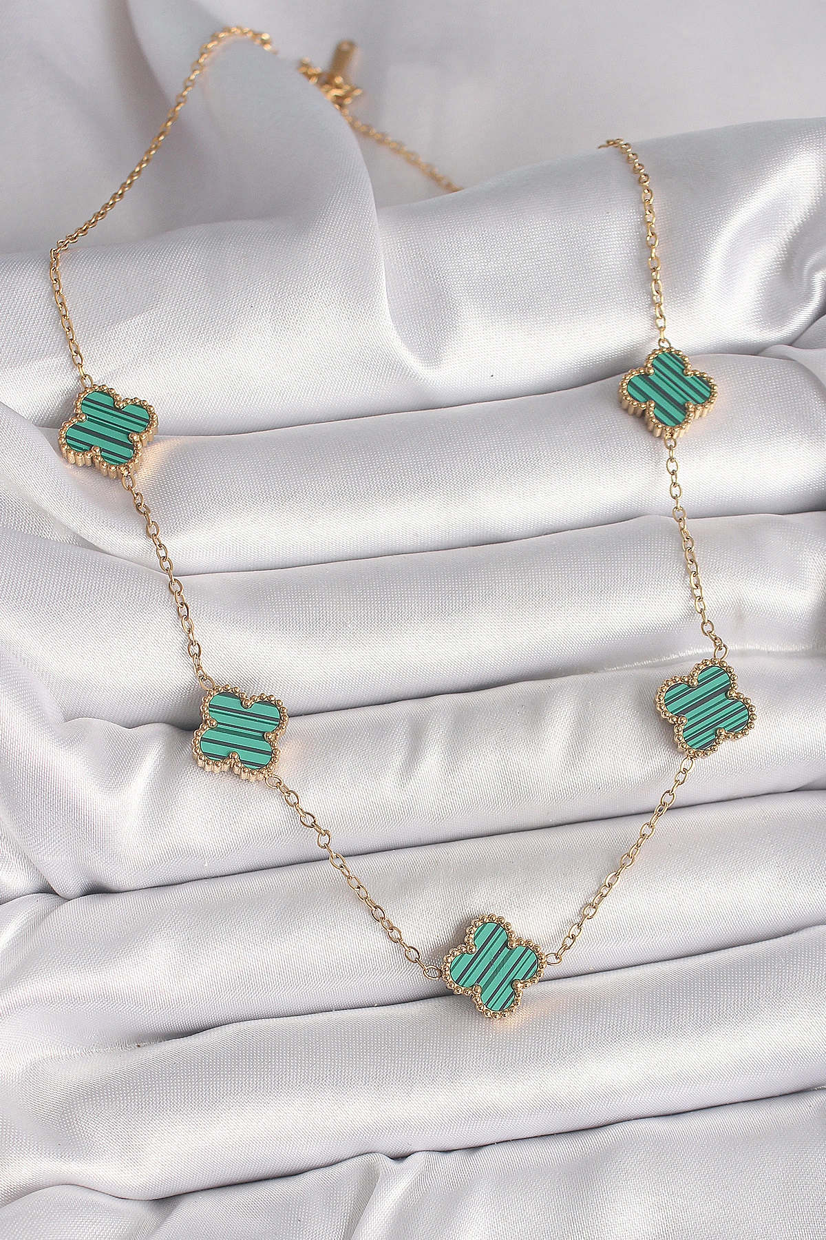 316L Çelik Gold Renk Zincir Yeşil Yonca Model Kadın Kolye