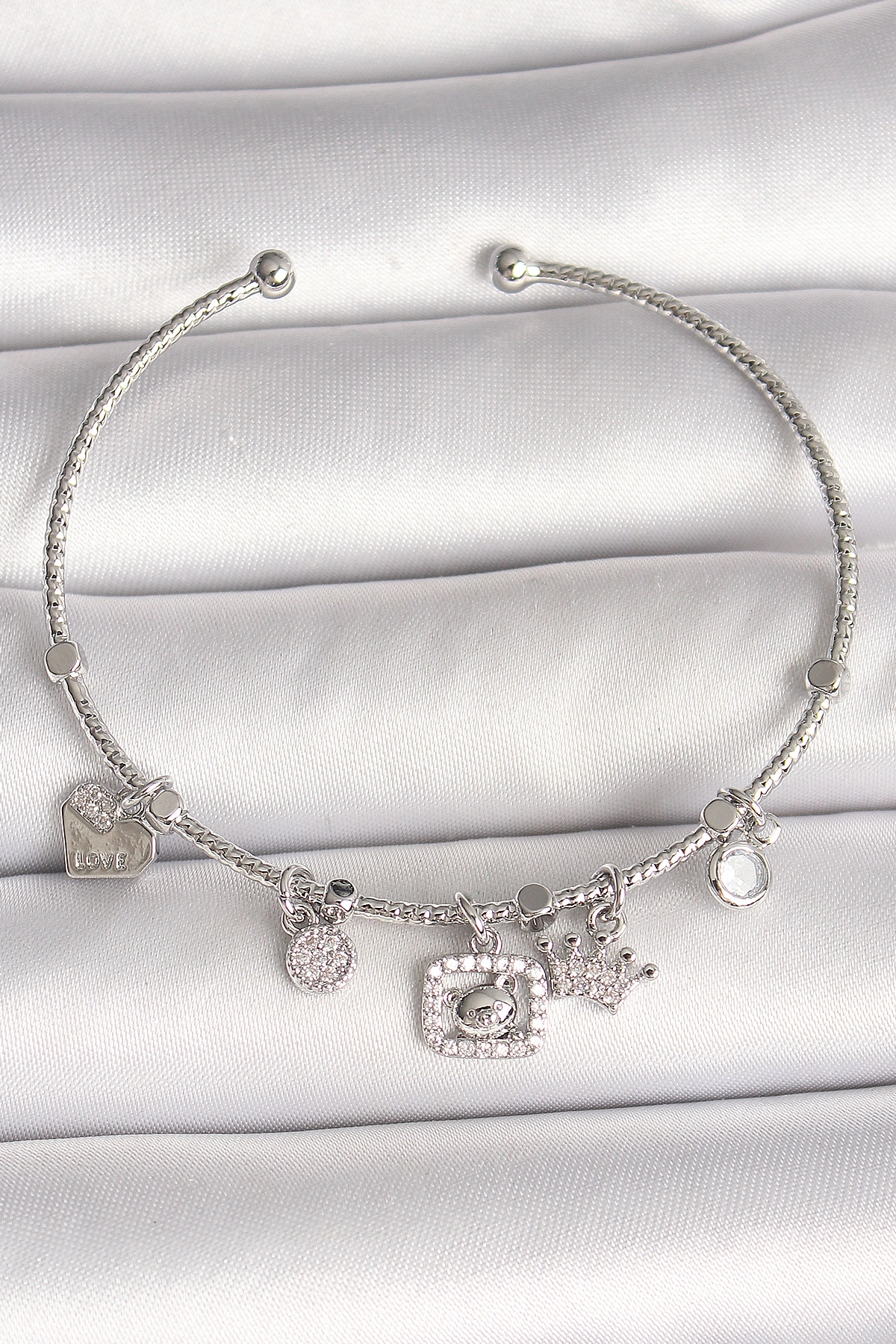 Pirinç Gümüş Renk Sallantı Zirkon Taşlı Ayıcık Figür Taç Detay Charm Kadın Bileklik