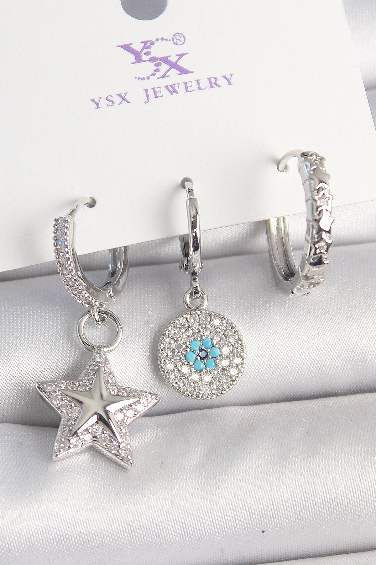 Pirinç Gold Renk Zirkon Taşlı Yıldız Model Nazar Boncuk Detay 3'Lü Kadın Kombin Küpe