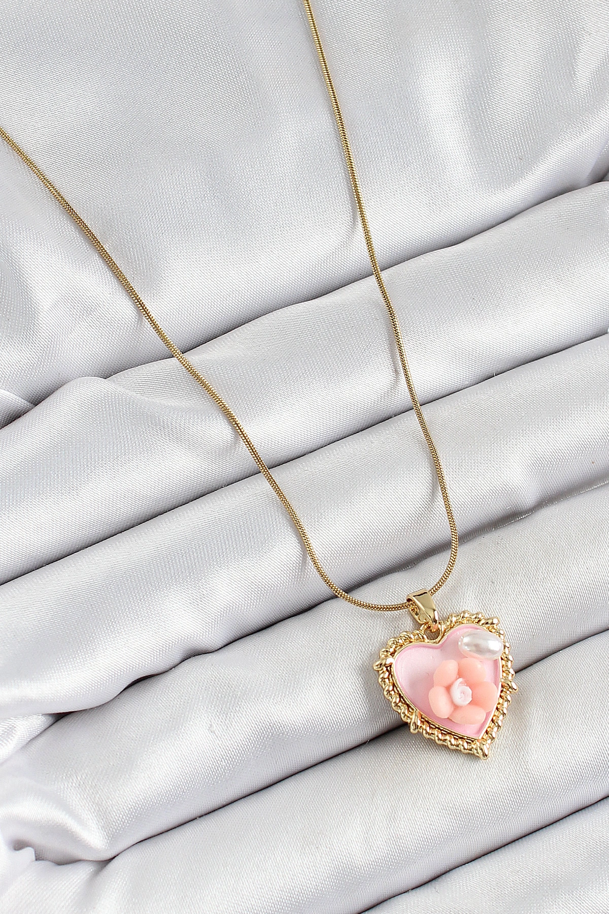 316L Çelik Zincir Pembe Sanatsal Portre İnci Detaylı Papatya Figürlü Kalp Model Gold Renk Kadın Kolye