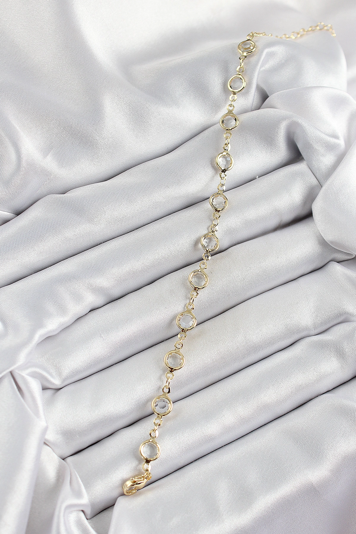 Pirinç Gold Renk Zirkon Taşlı Kadın Bileklik