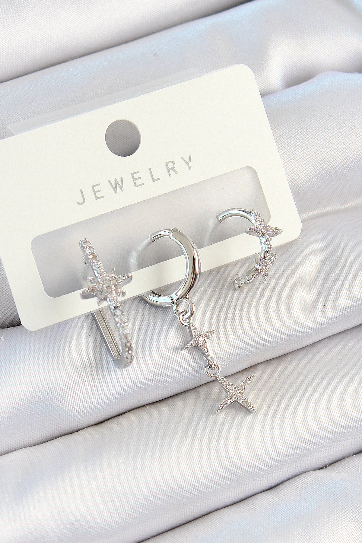 Pirinç Zirkon Taşlı Kelebek Ve Sallantılı Yıldız Model Gümüş Renk 3'lü Çift Kadın Küpe Set