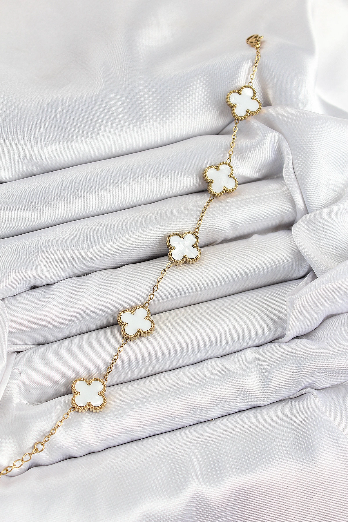 316L Çelik Beyaz Sedef Yonca Model Gold Renk Kadın Bileklik