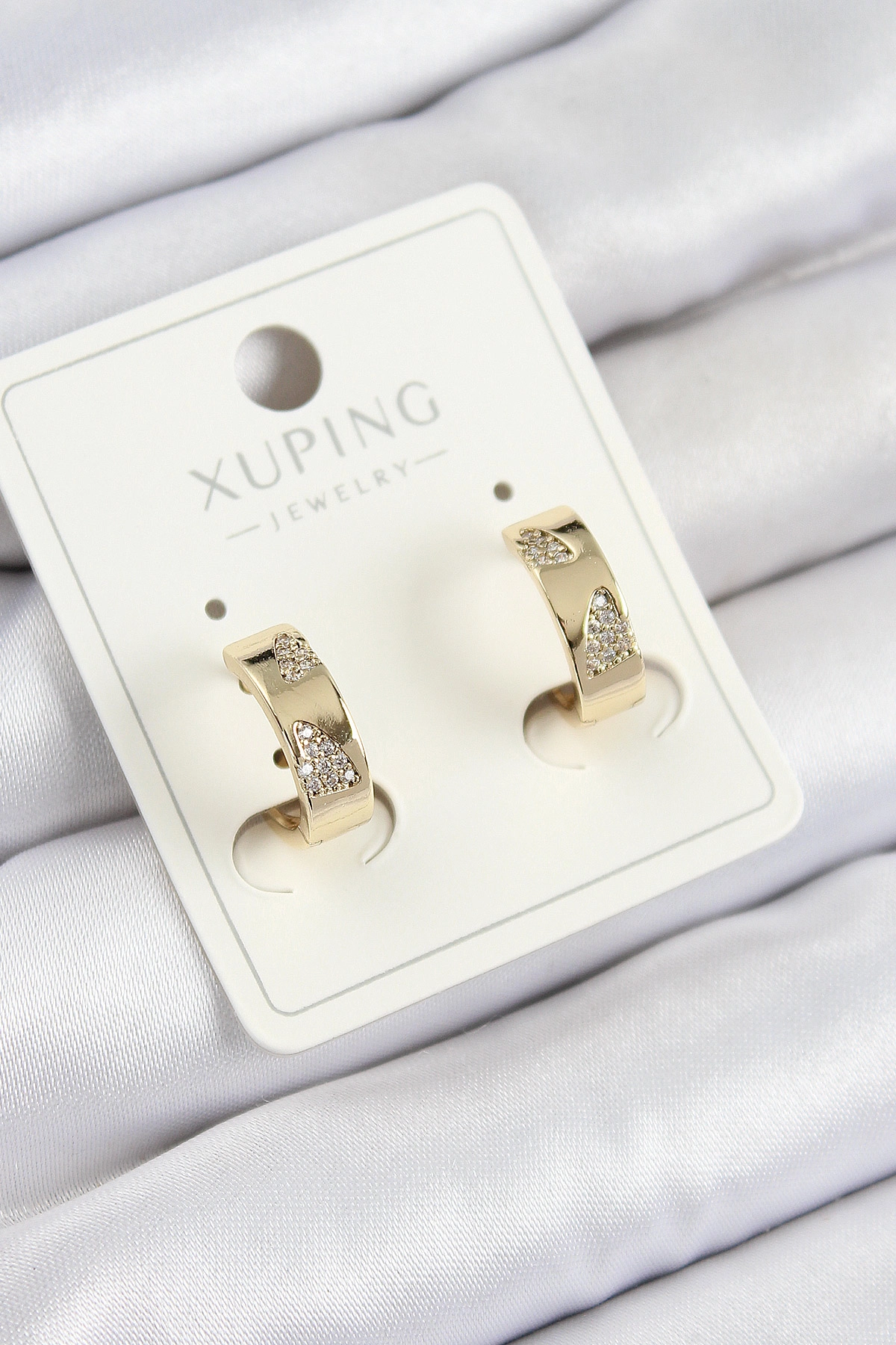 Xuping Zirkon Taşlı Desenli Halka Model Gold Renk Kadın Küpe