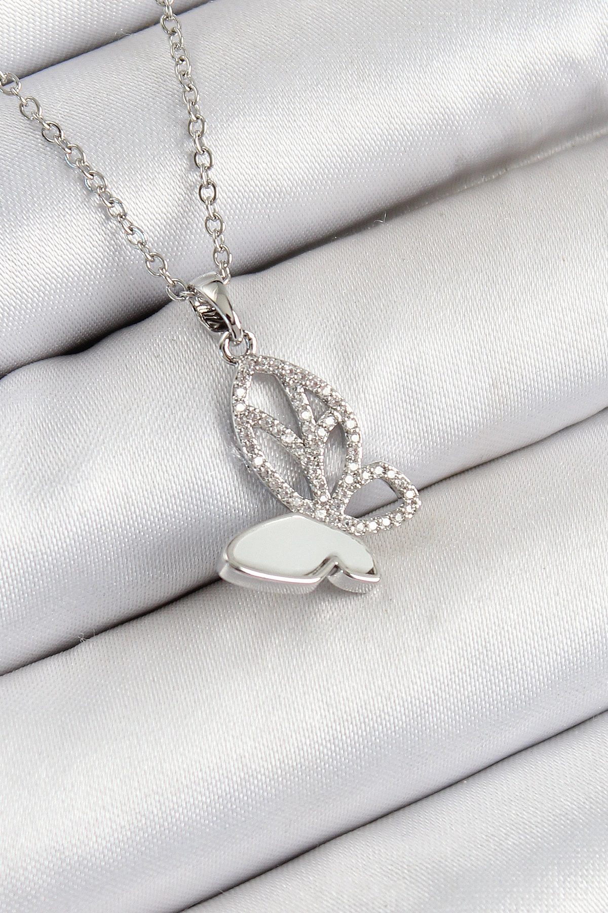 316L Çelik Zirkon Taşlı Kelebek Model Gümüş Renk Kadın Kolye