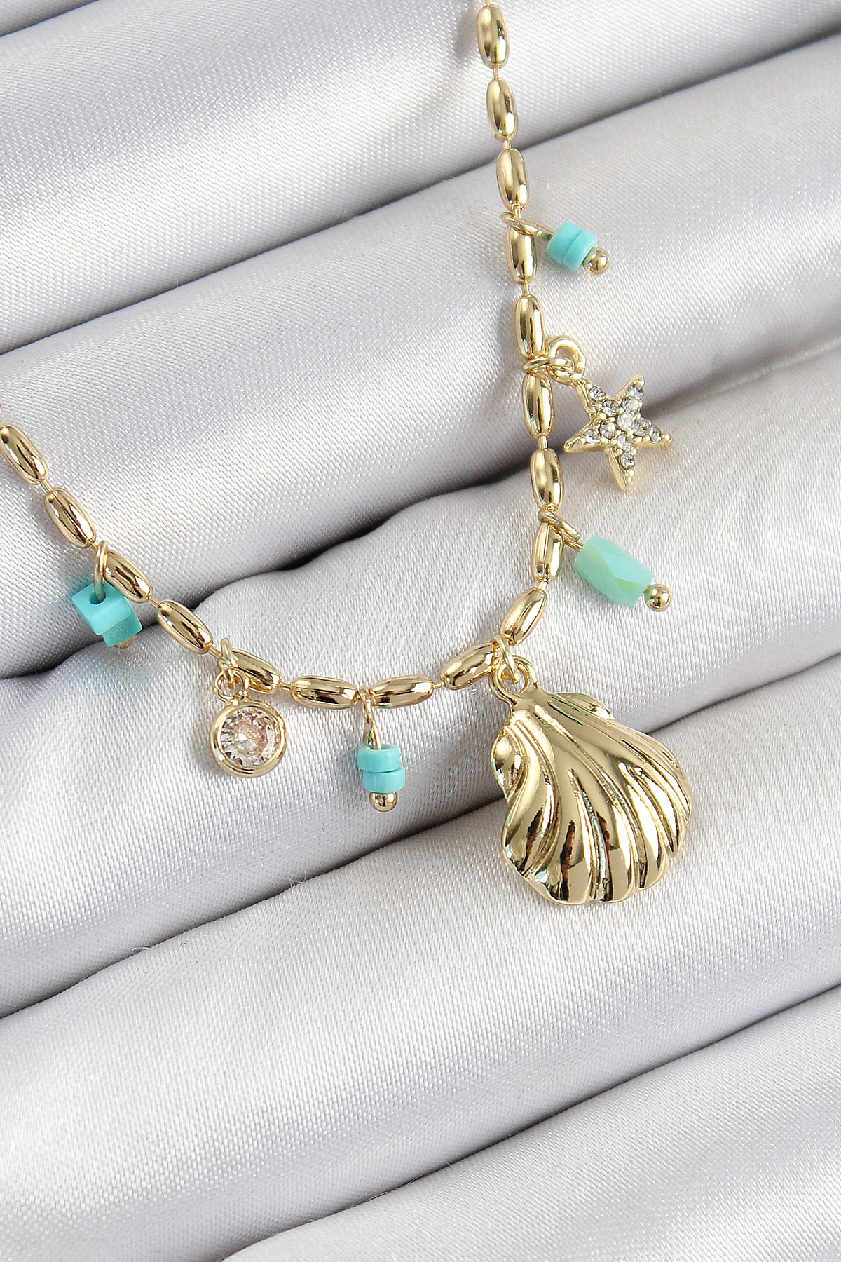 Pirinç Zirkon Taşlı Deniz Kabuğu Model Gold Renk Kadın Kolye