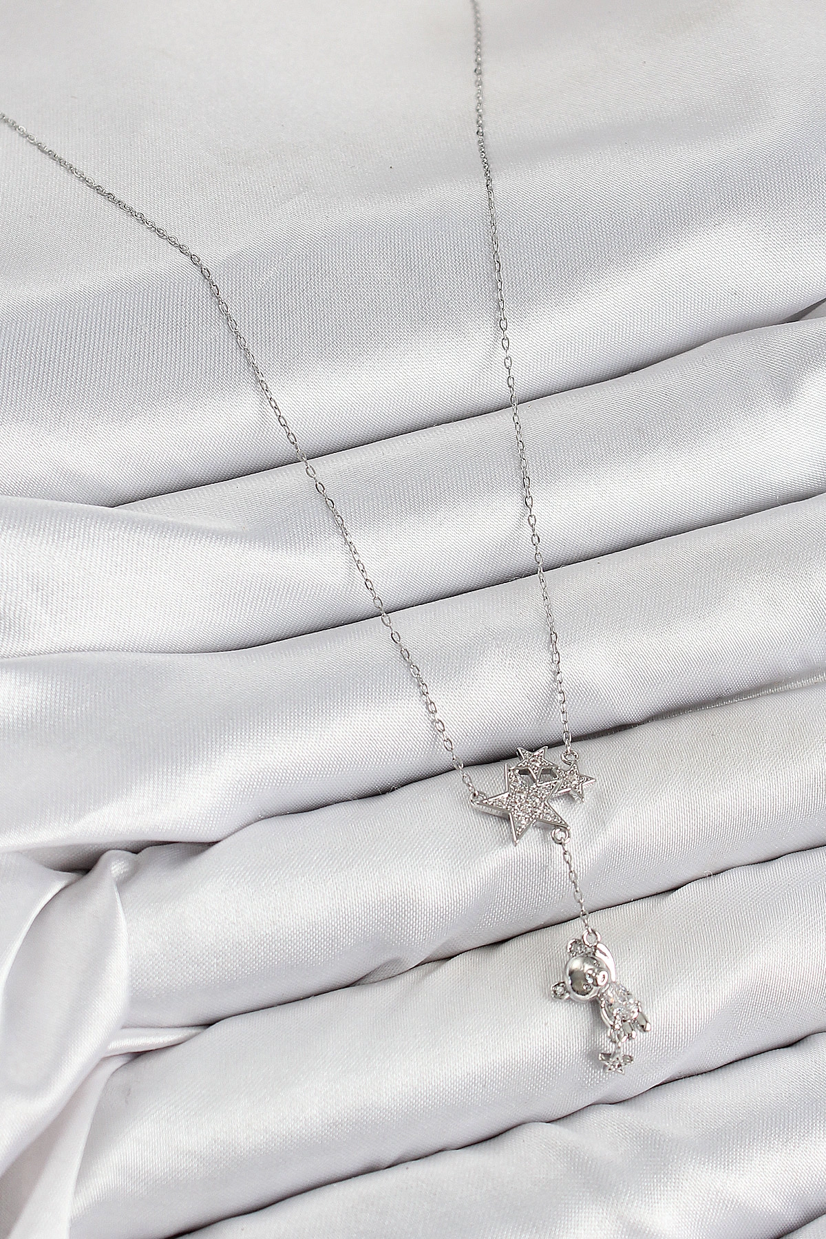 Pirinç Zirkon Taşlı Sallantılı Ayıcıklı Yıldız Model Gümüş Renk Kadın Kolye