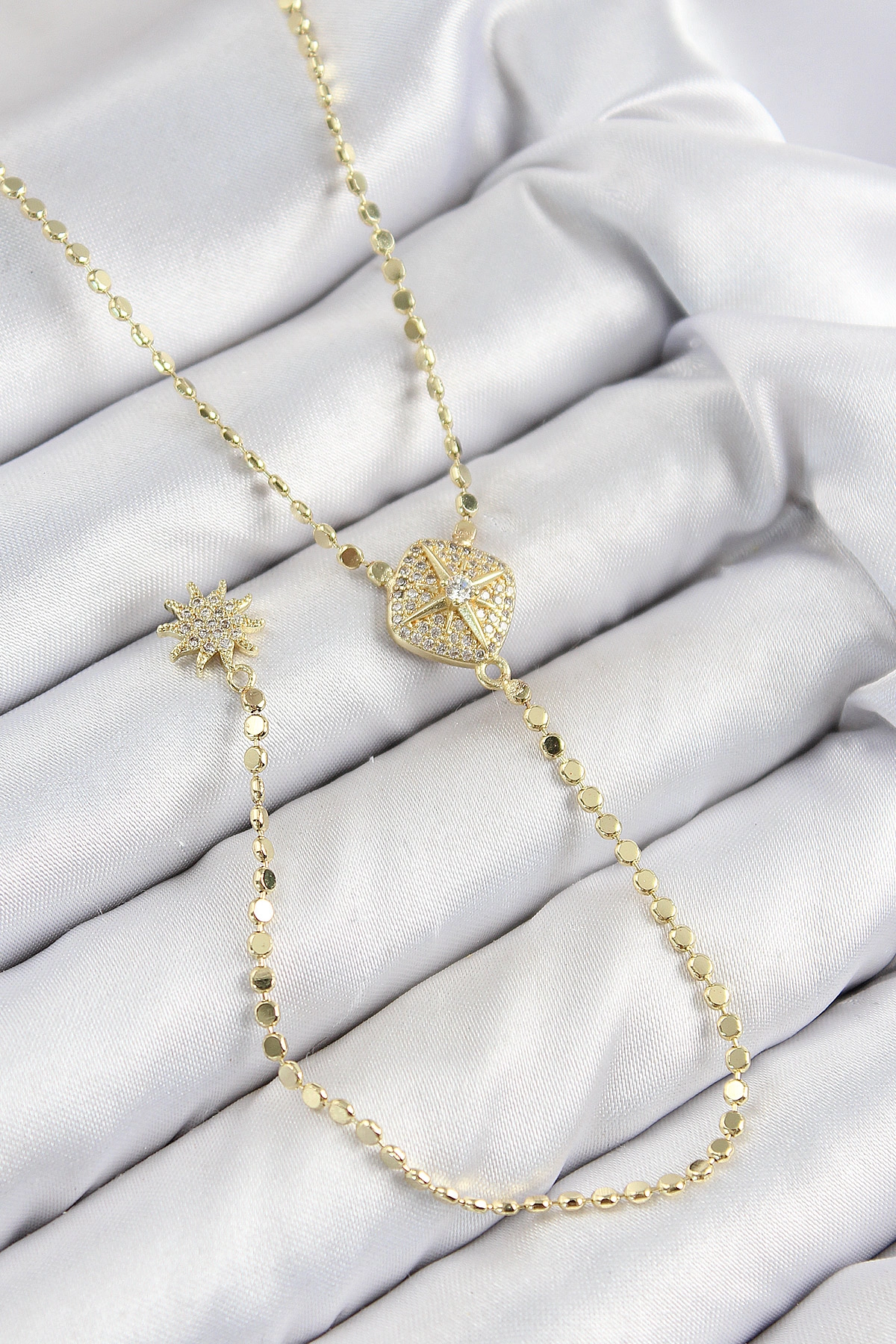 Pirinç Zirkon Taşlı Ezme Zincirli Madalyon Model Gold Renk Y Kolye