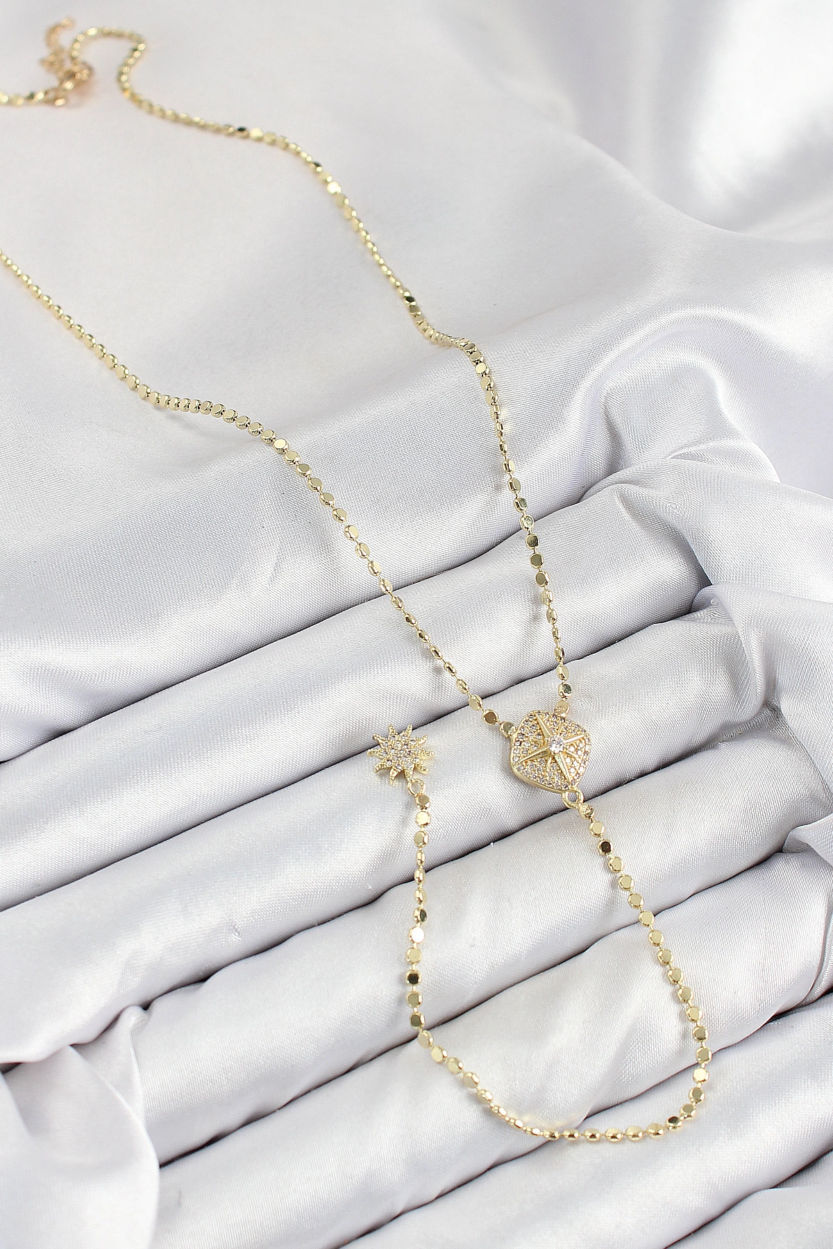 Pirinç Zirkon Taşlı Ezme Zincirli Madalyon Model Gold Renk Y Kolye