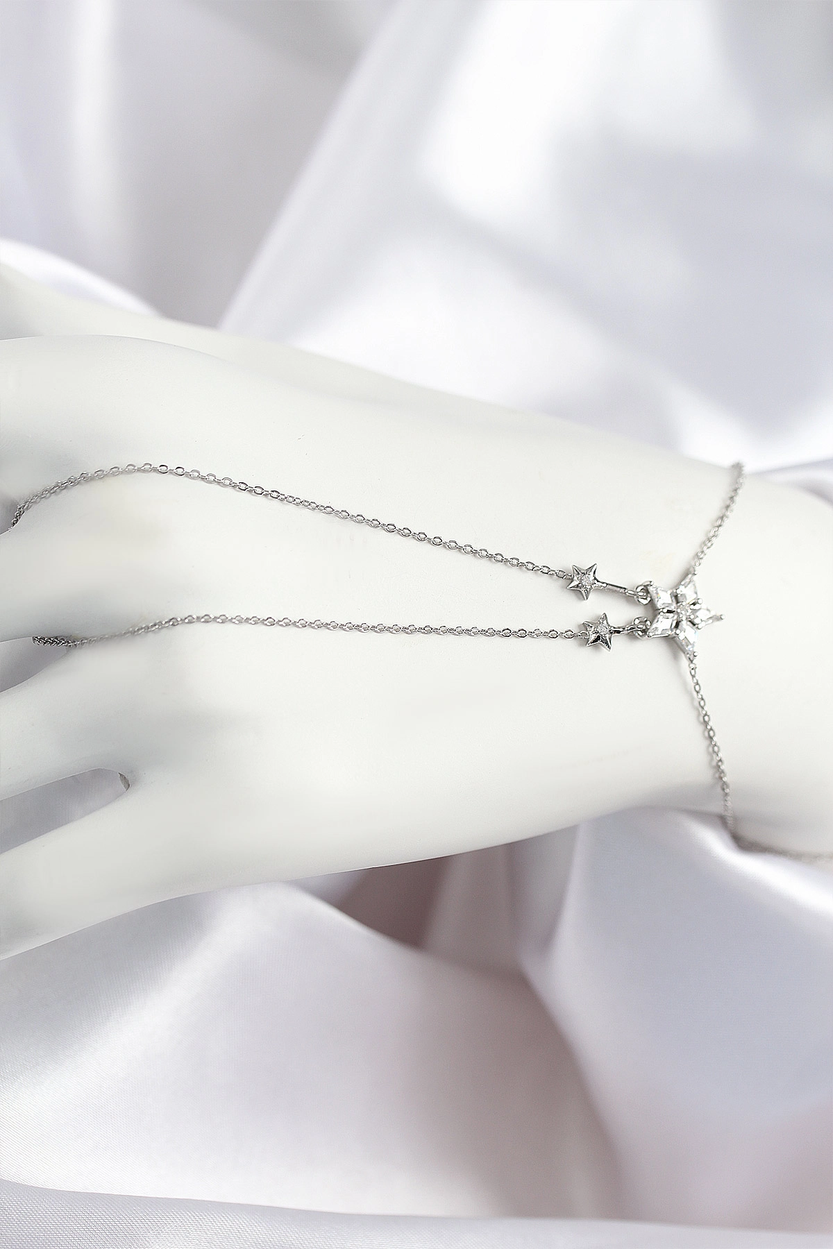 Pirinç Zirkon Taşlı Yıldız Model Gümüş Renk Şahmeran