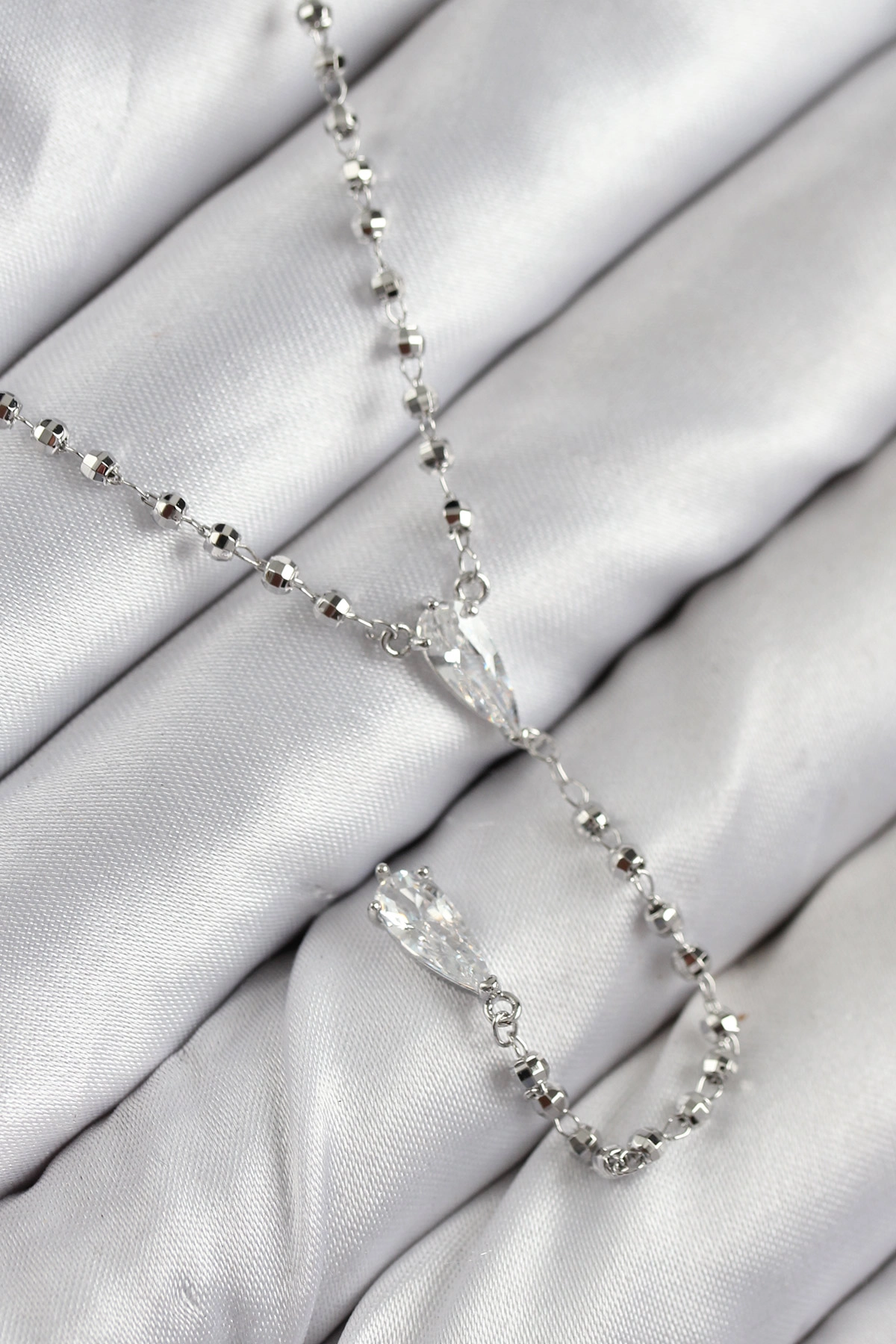 Pirinç Zirkon Taşlı Gümüş Renk Kadın Y Kolye