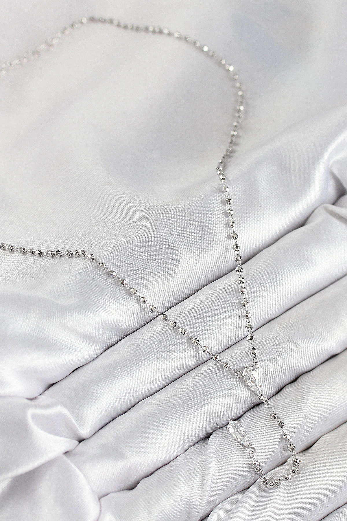 Pirinç Zirkon Taşlı Gümüş Renk Kadın Y Kolye