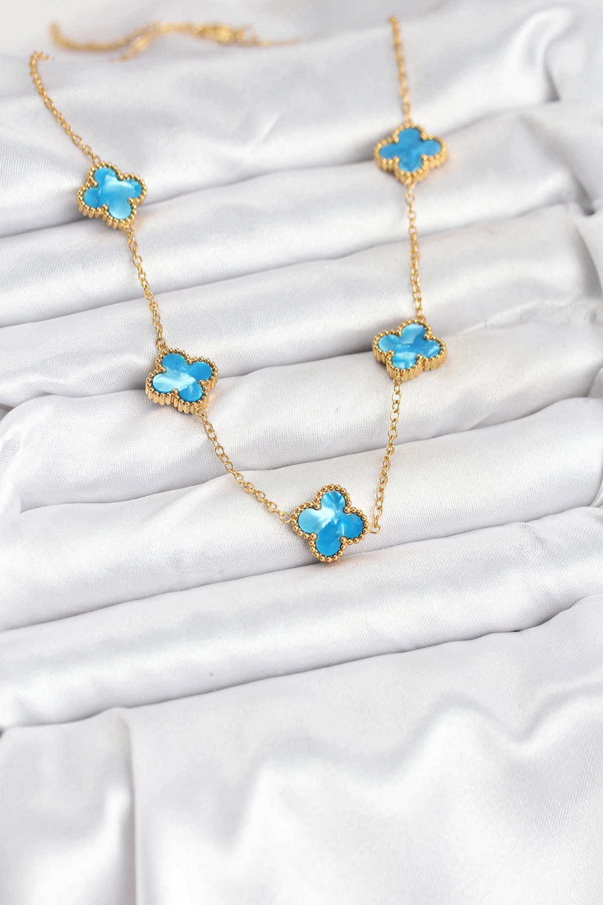 316L Çelik Zincir Gold Buz Mavisi Renk Yonca Kolye