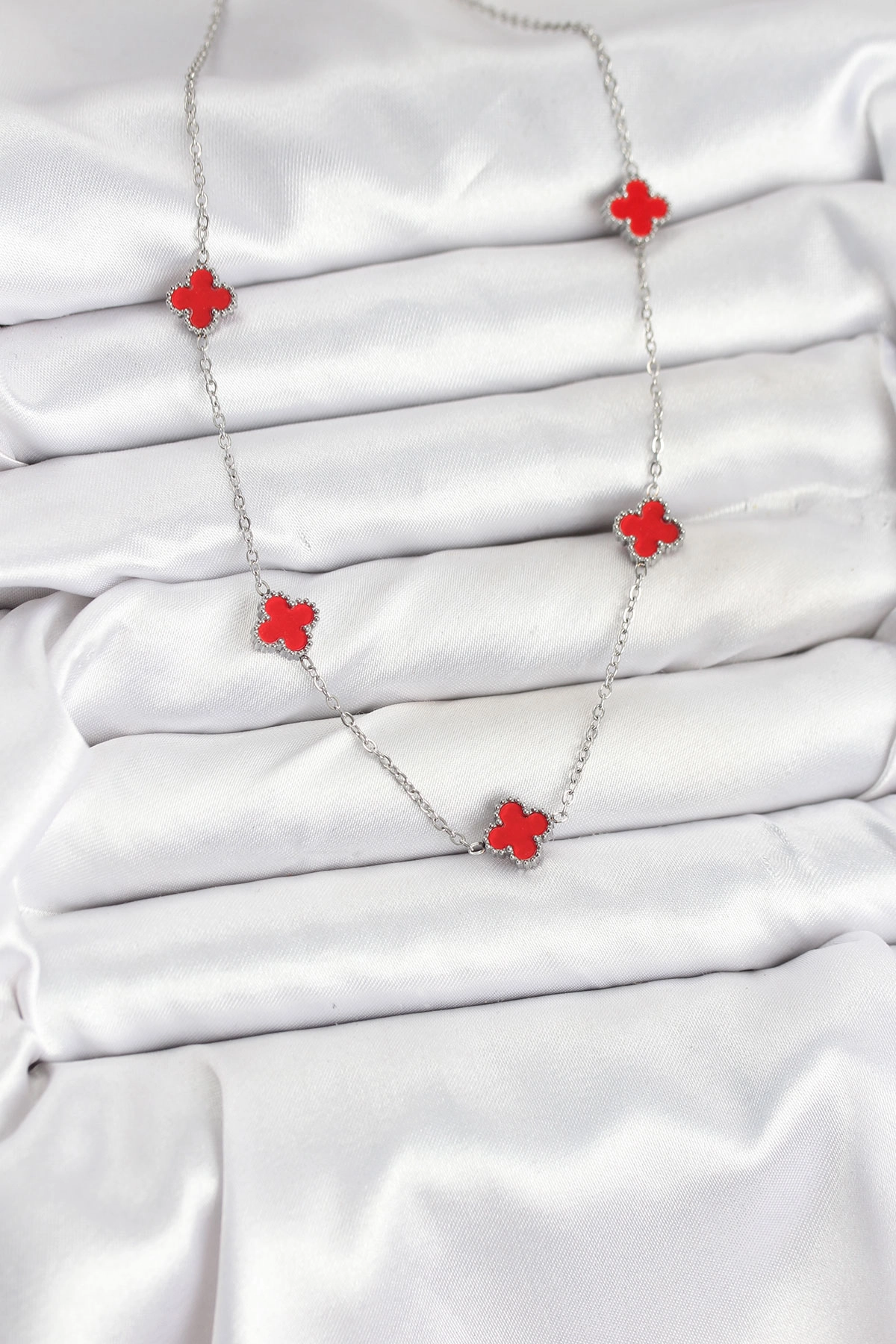 316L Çelik Zincir Gümüş Renk Kırmızı Baby Boy Yonca Kadın Kolye