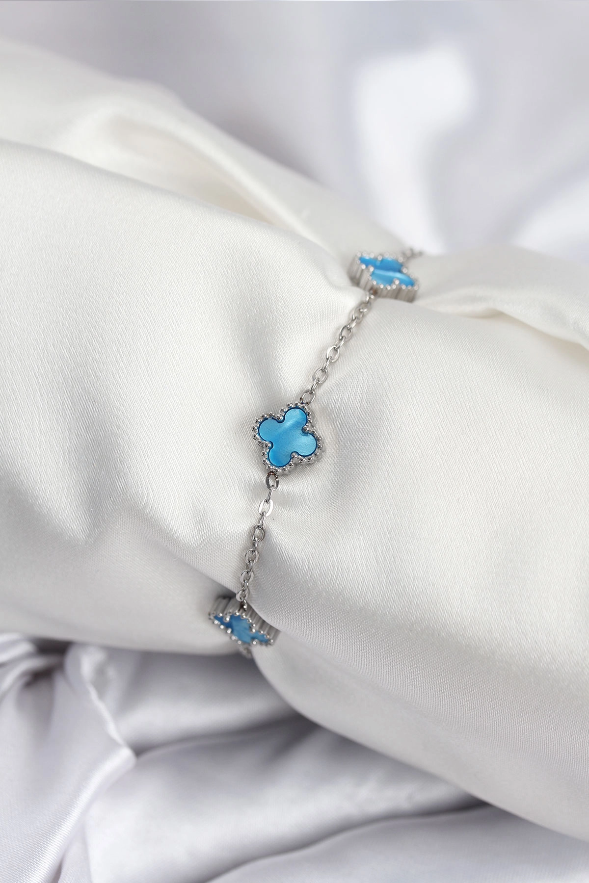 316L Çelik Gümüş Renk Buz Mavisi Baby Boy Yonca Kadın Bileklik