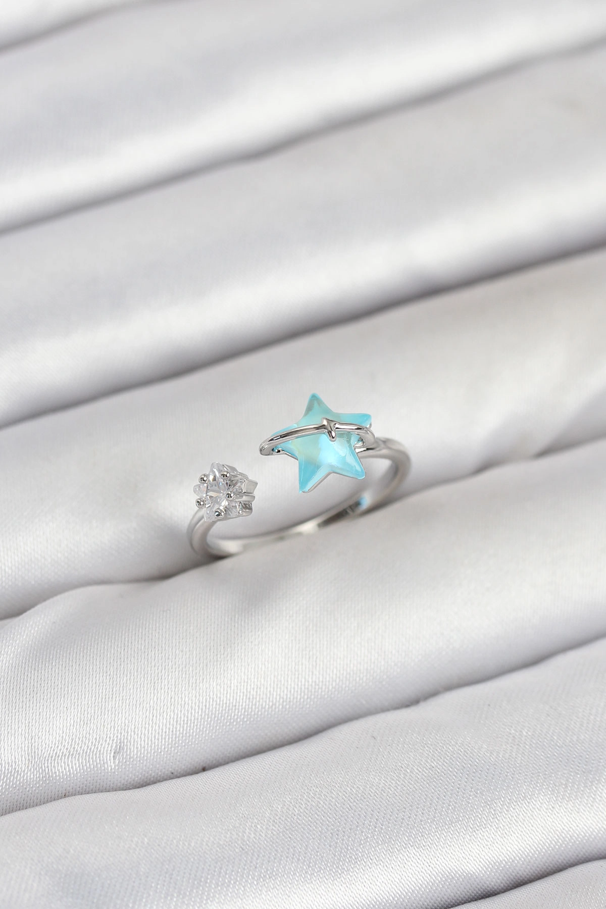 Pirinç Gümüş Renk Mavi Yıldızlı Model Kadın Yüzük