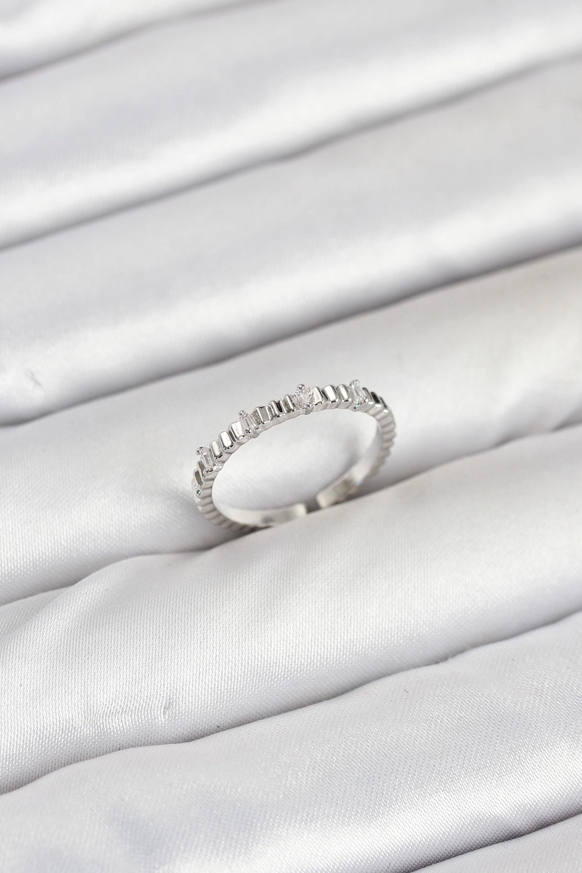 Pirinç Gümüş Renk Lazer Kesim Kadın Yüzük