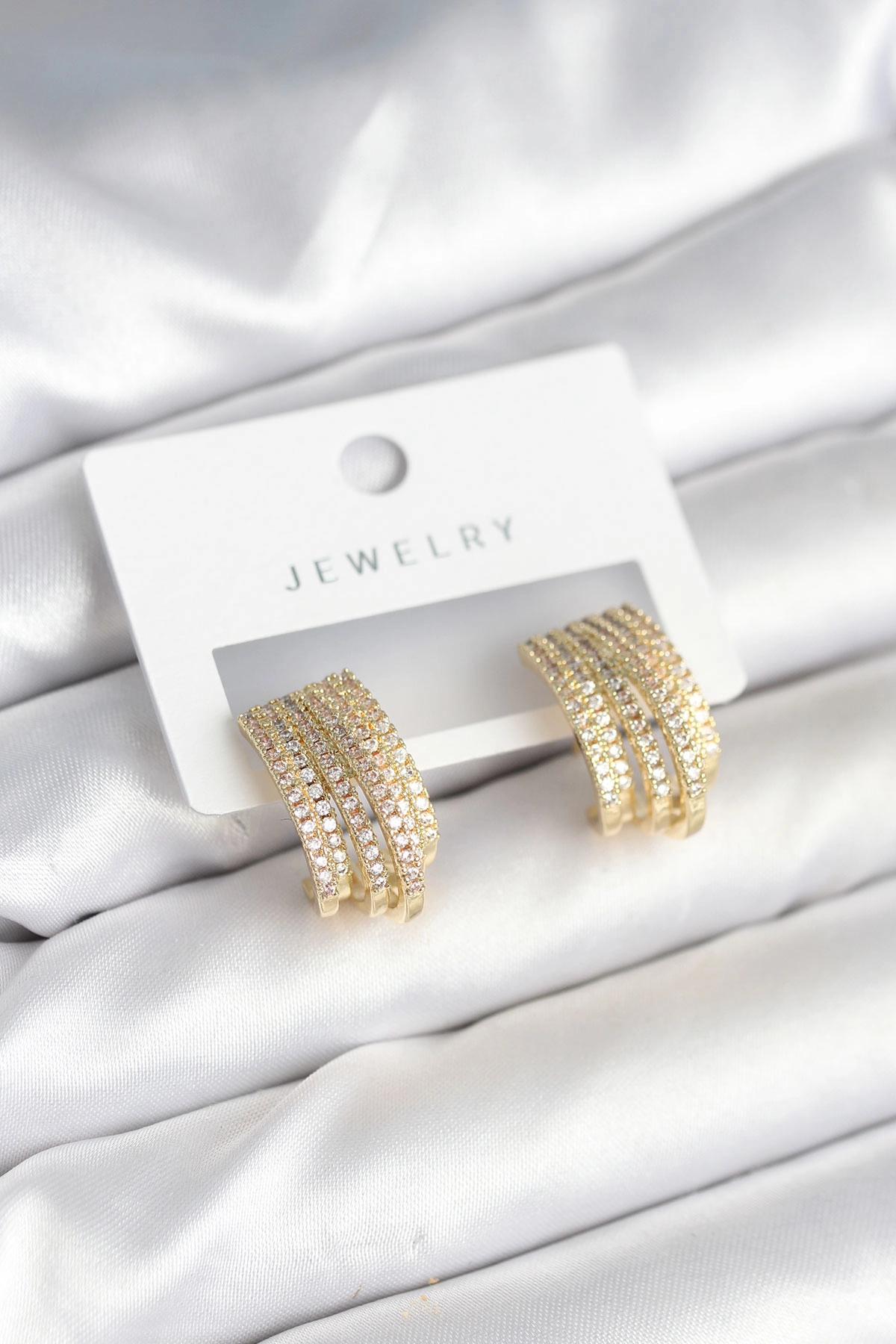 Zirkon Taşlı Şerit Model Gold Renk Pirinç Kadın Küpe