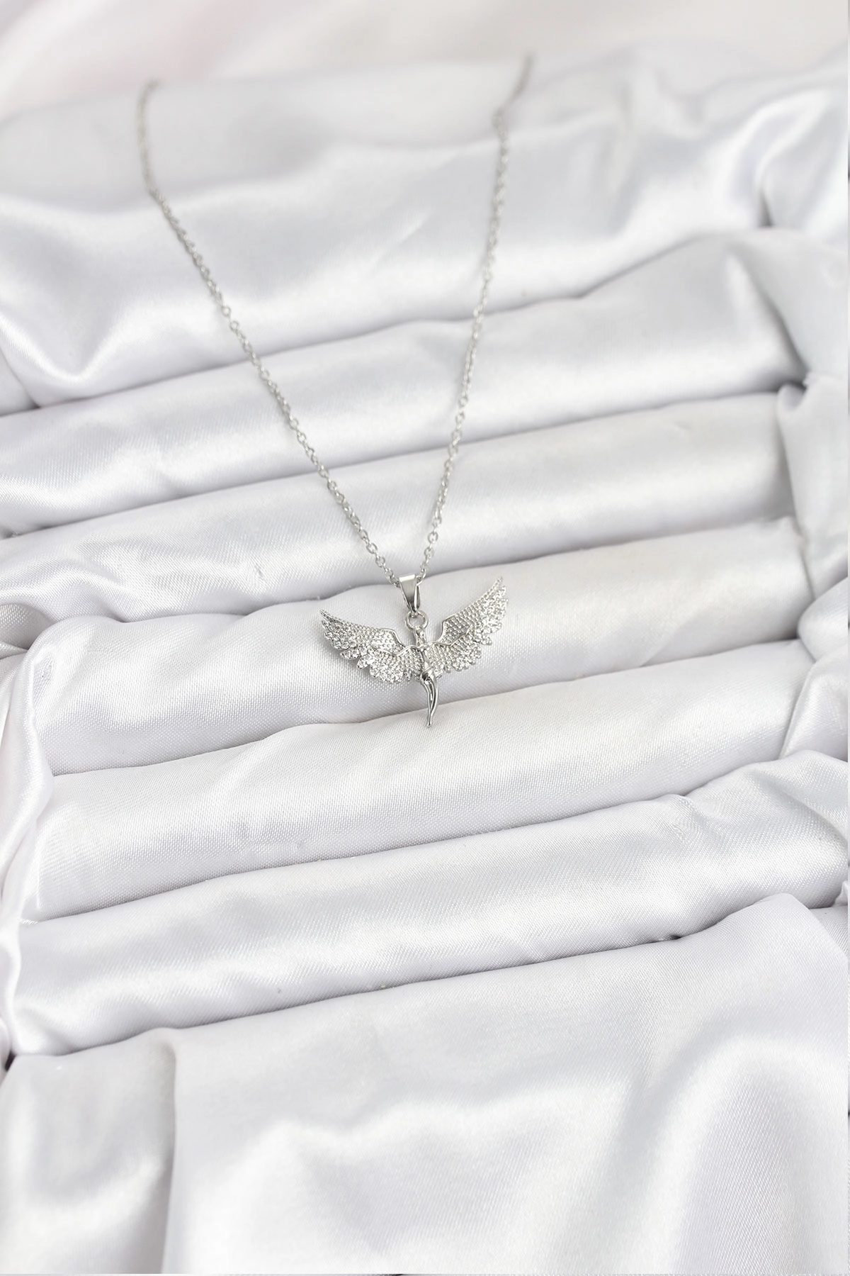 316L Çelik Zincir Gümüş Renk Melek Model Kadın Kolye