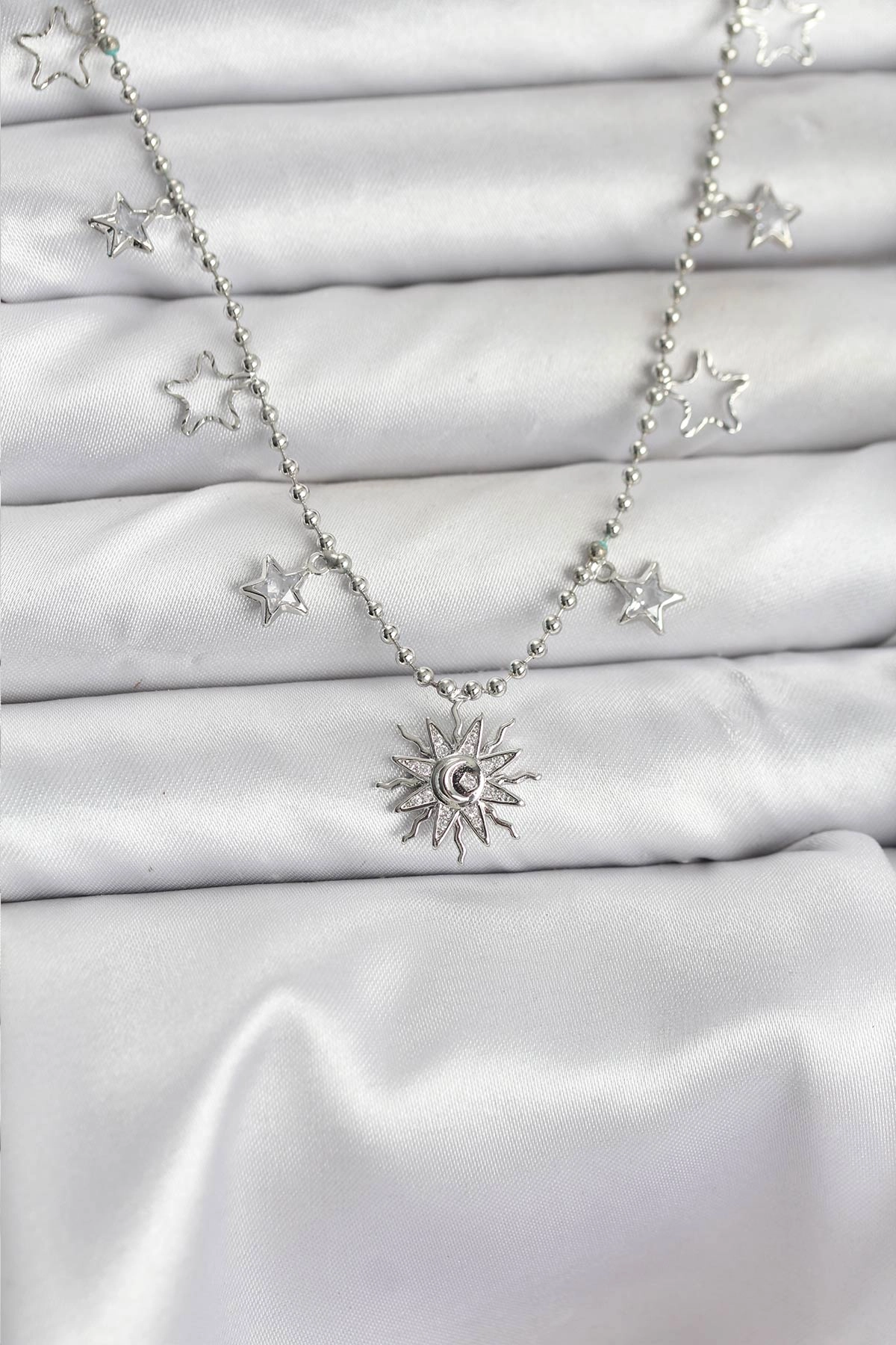 Pirinç Gümüş Renk Güneş Model Kadın Kolye