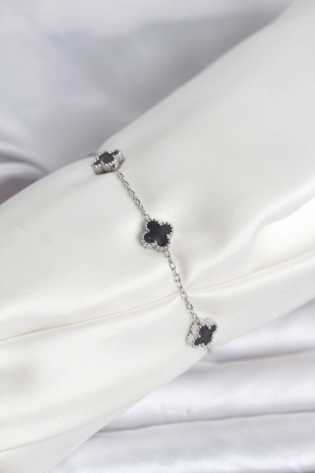 316L Çelik Gümüş Renk Siyah Baby Boy Yonca Bileklik