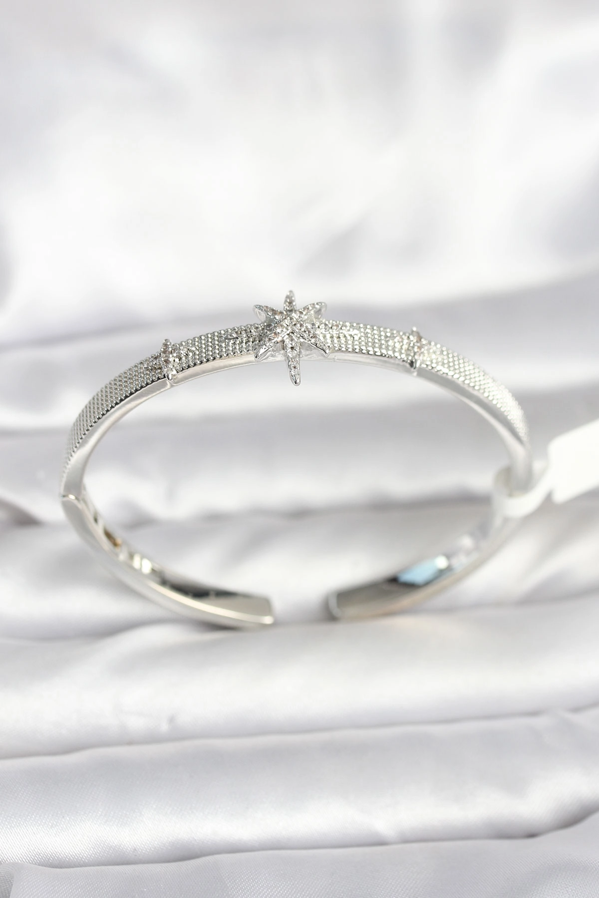 Pirinç Gümüş Renk Kutup Yıldızı Model Kadın Kelepçe Bileklik