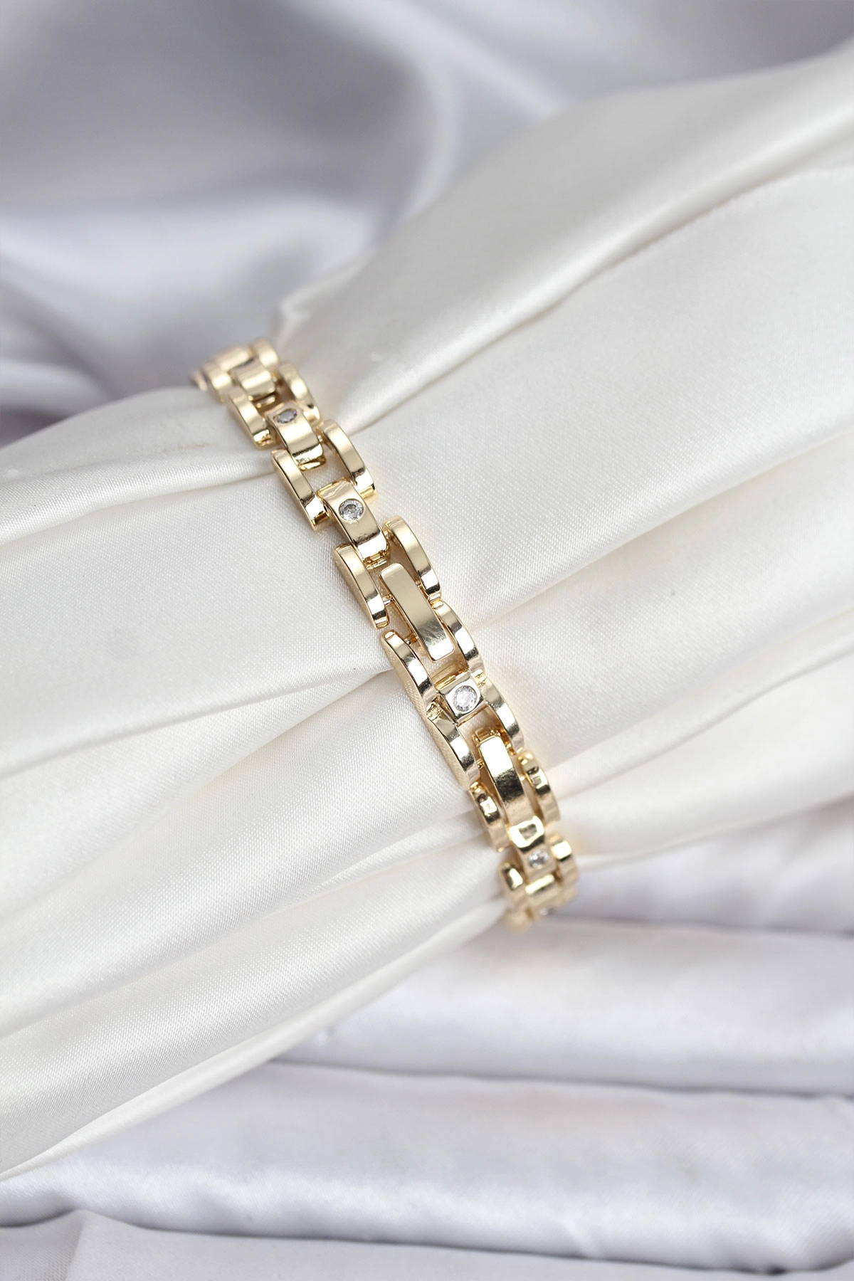 14K Gold Renk Kaplama Zirkon Taşlı CM Kadın Bileklik