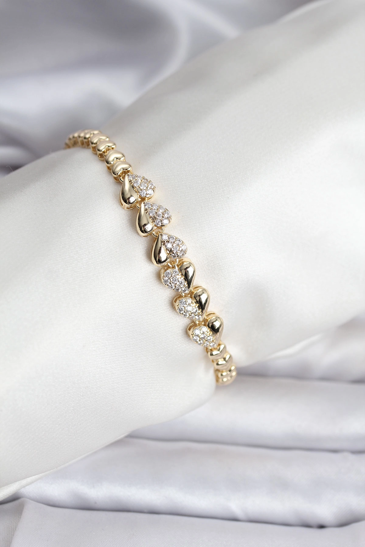 14K Gold Renk Kaplama Kalp Model CM Kadın Bileklik