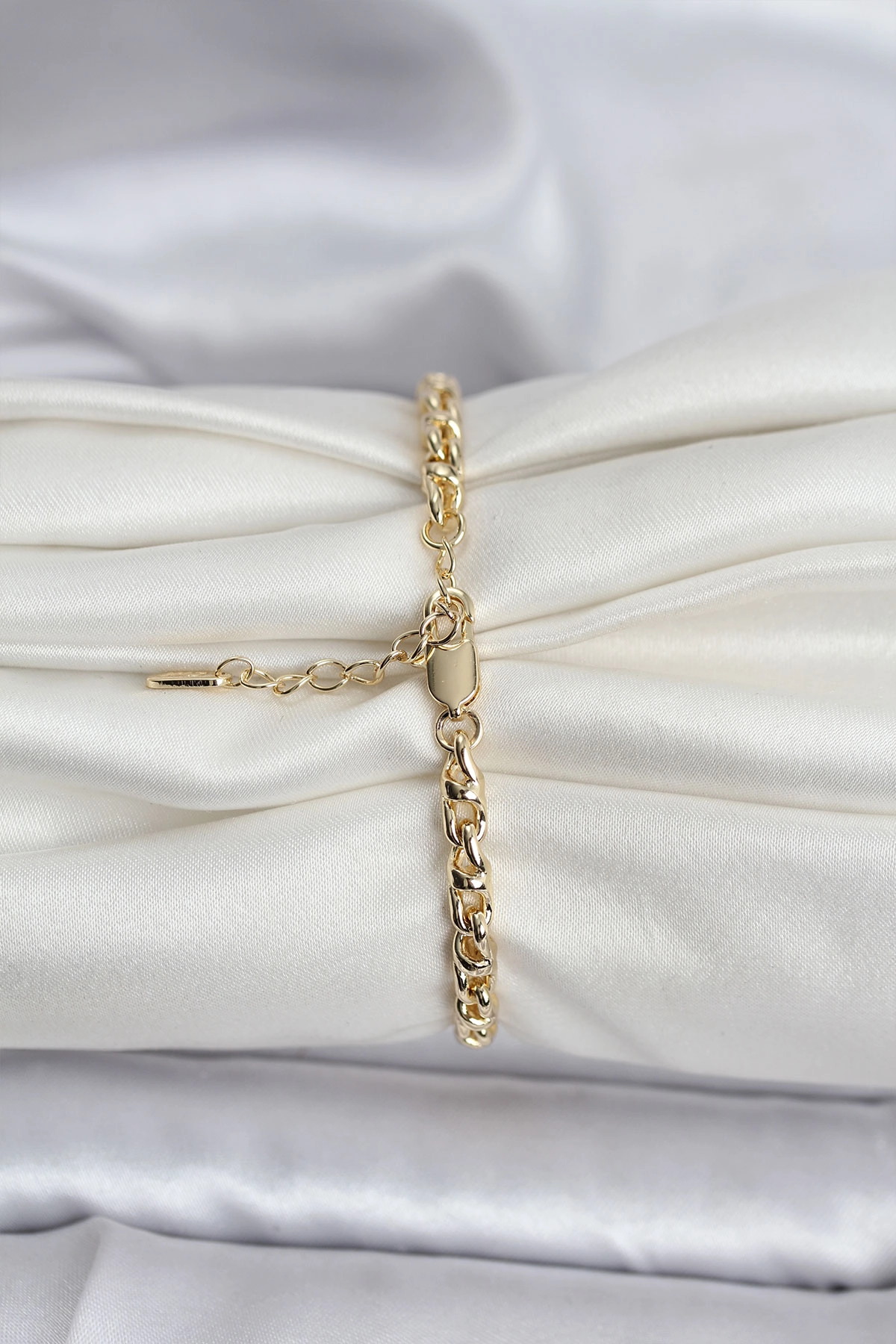 14K Gold Renk Kaplama Zincir Model Kadın CM Bileklik