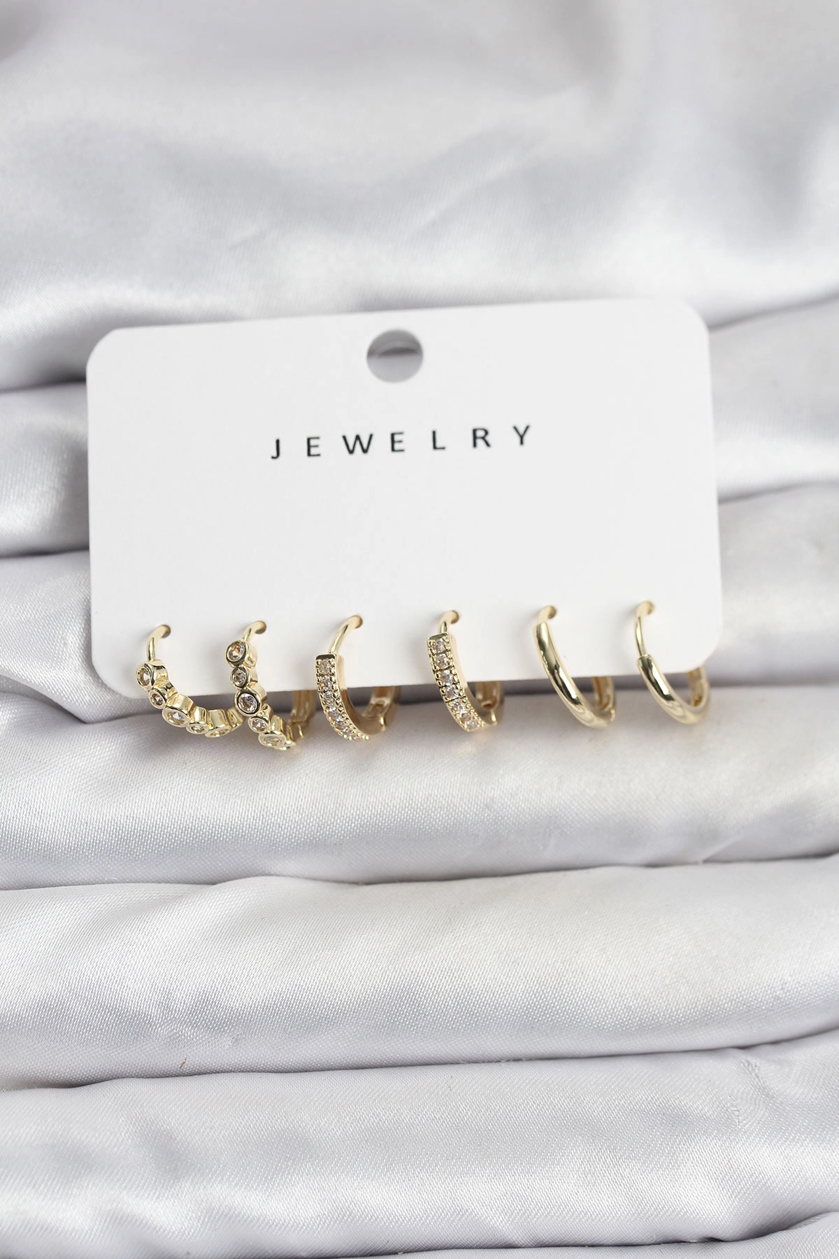 Gold Renk Pirinç Zirkon Taşlı Kadın Küpe Seti