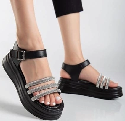 Lalen Siyah Kemerli Sandalet