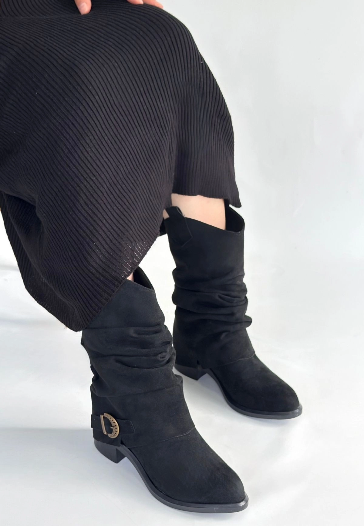 Canty Siyah Süet Körüklü Topuklu Çizme