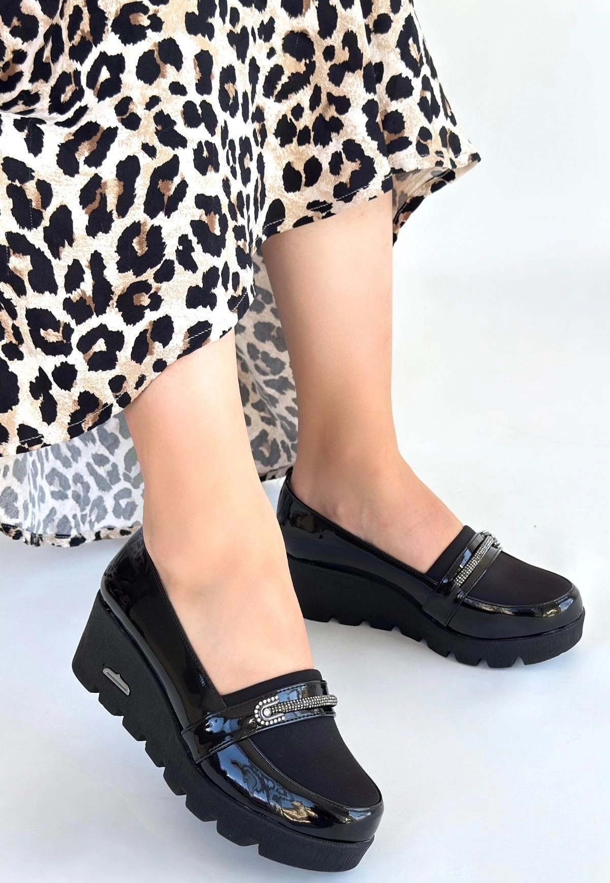 Kear Siyah Rugan Dolgu Topuk Ayakkabı