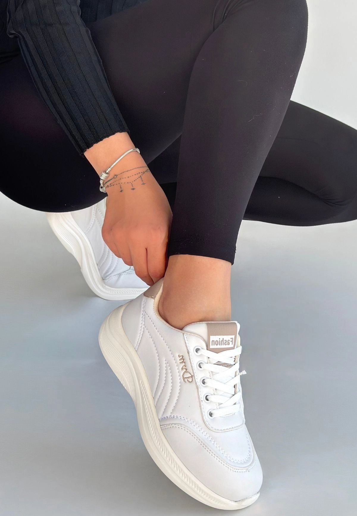 Yejja Beyaz Cilt Bağcıklı Spor Ayakkabı