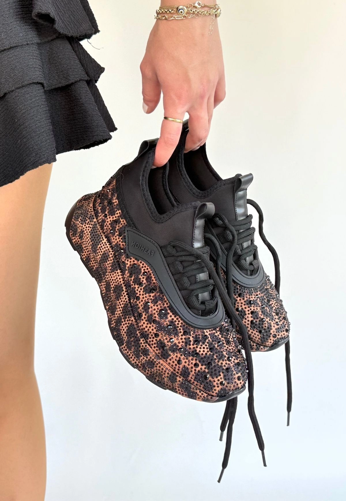 Rimay Kahverengi Cilt Boncuk İşlemeli Spor Ayakkabı