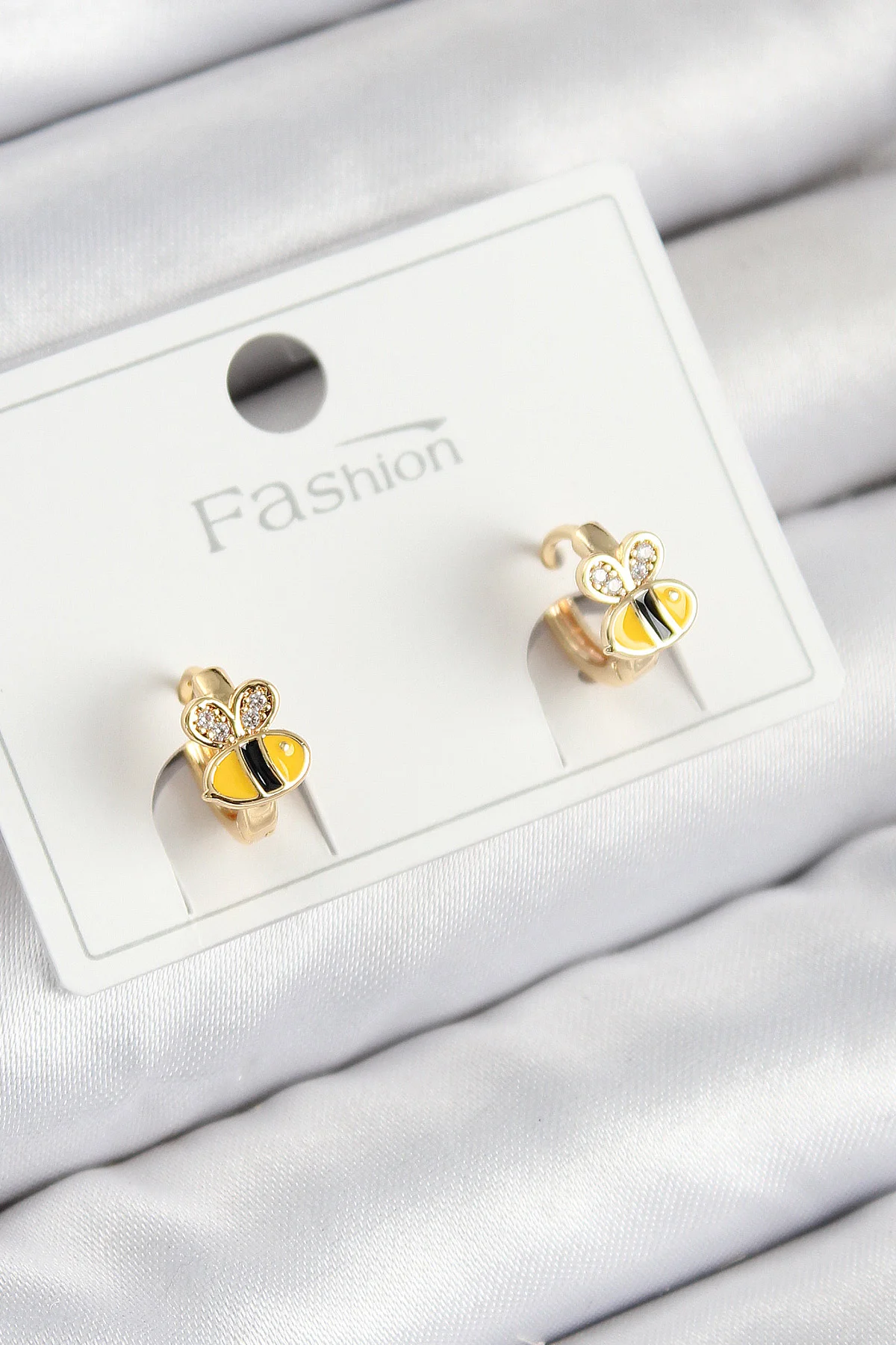 Pirinç Zirkon Taşlı Arı Model Gold Renk Çocuk Küpe