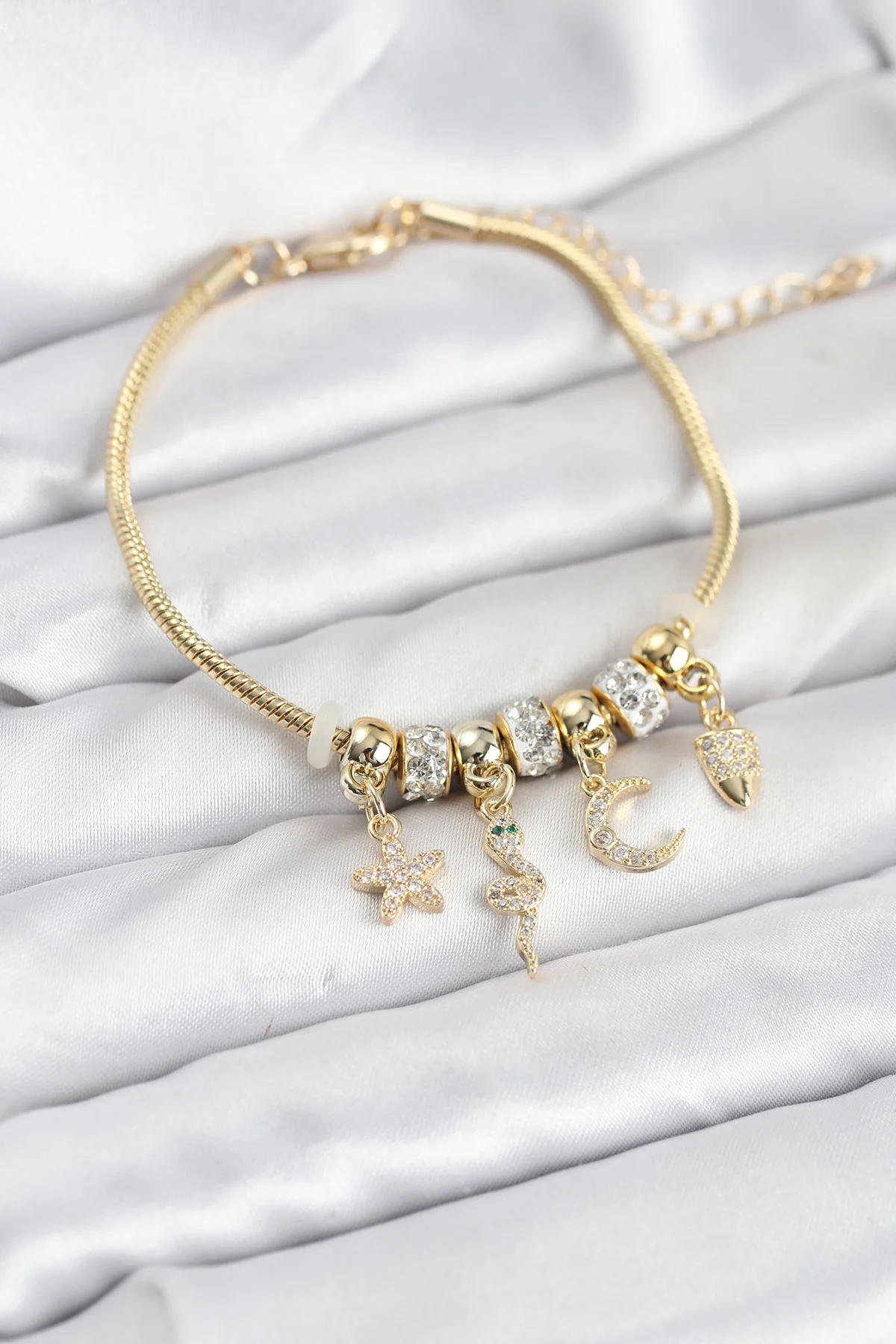 Pirinç Gold Renk Yılan Charmlı Kadın Bileklik