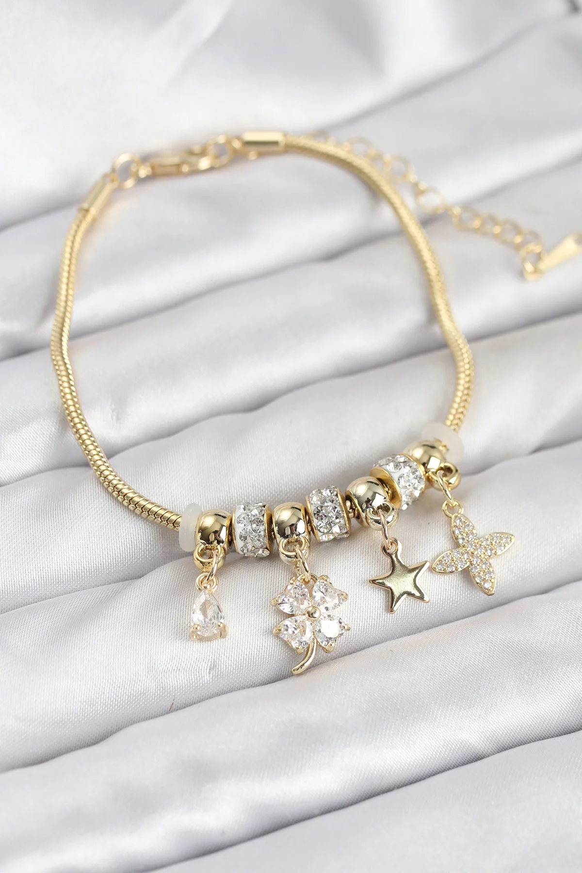 Gold Renk Pirinç Yonca Charmlı Kadın Bileklik