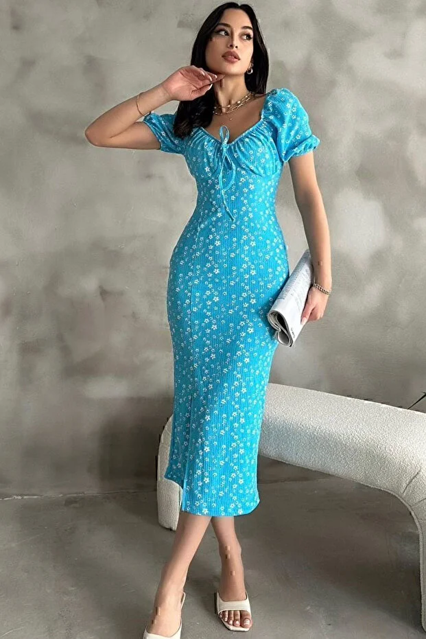 Mavi Çiçek Desenli Yırtmaçlı Karpuz Kol Bürümcük Elbise