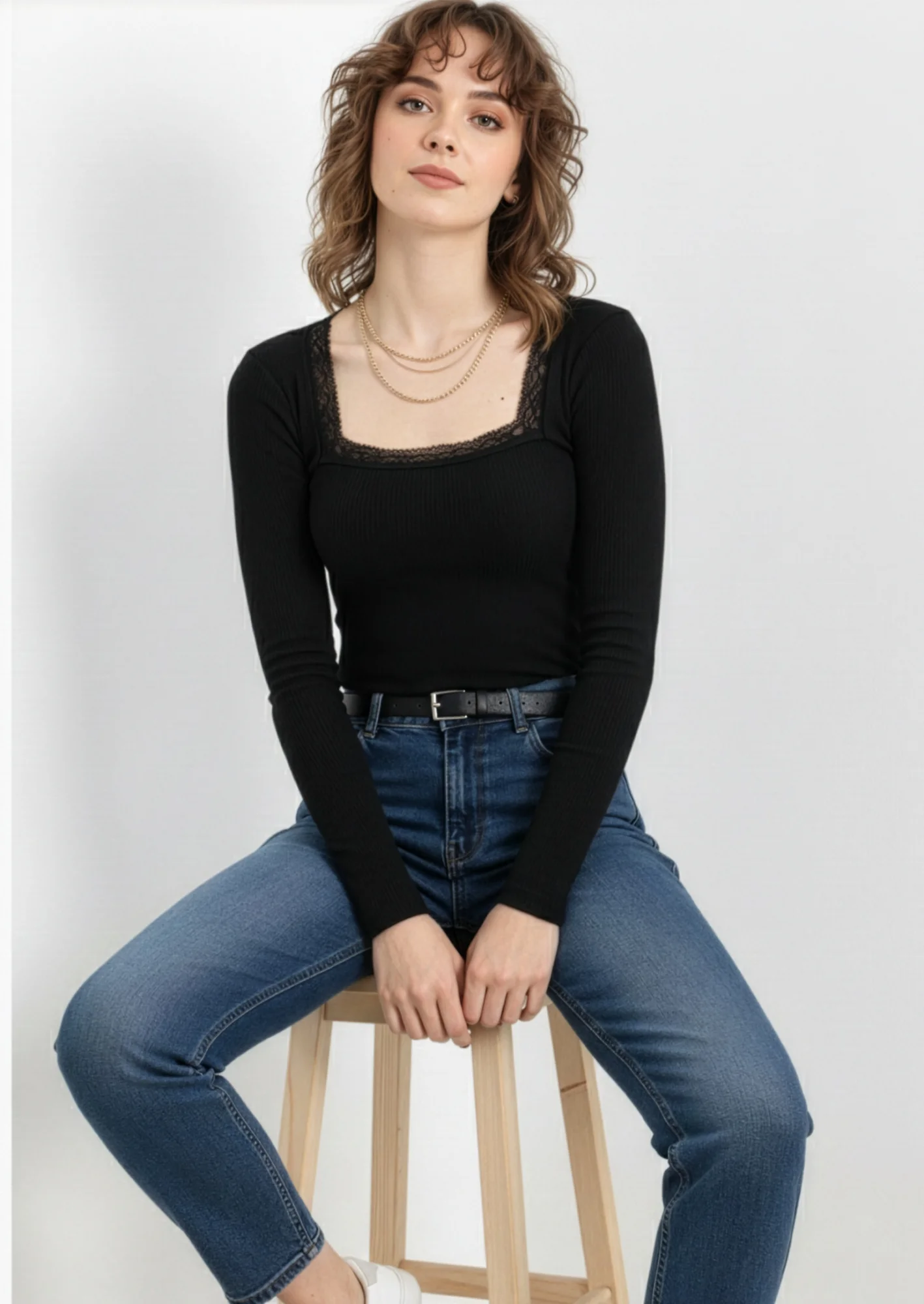 Kare Yaka Dantelli Kaşkorse Bluz - Siyah