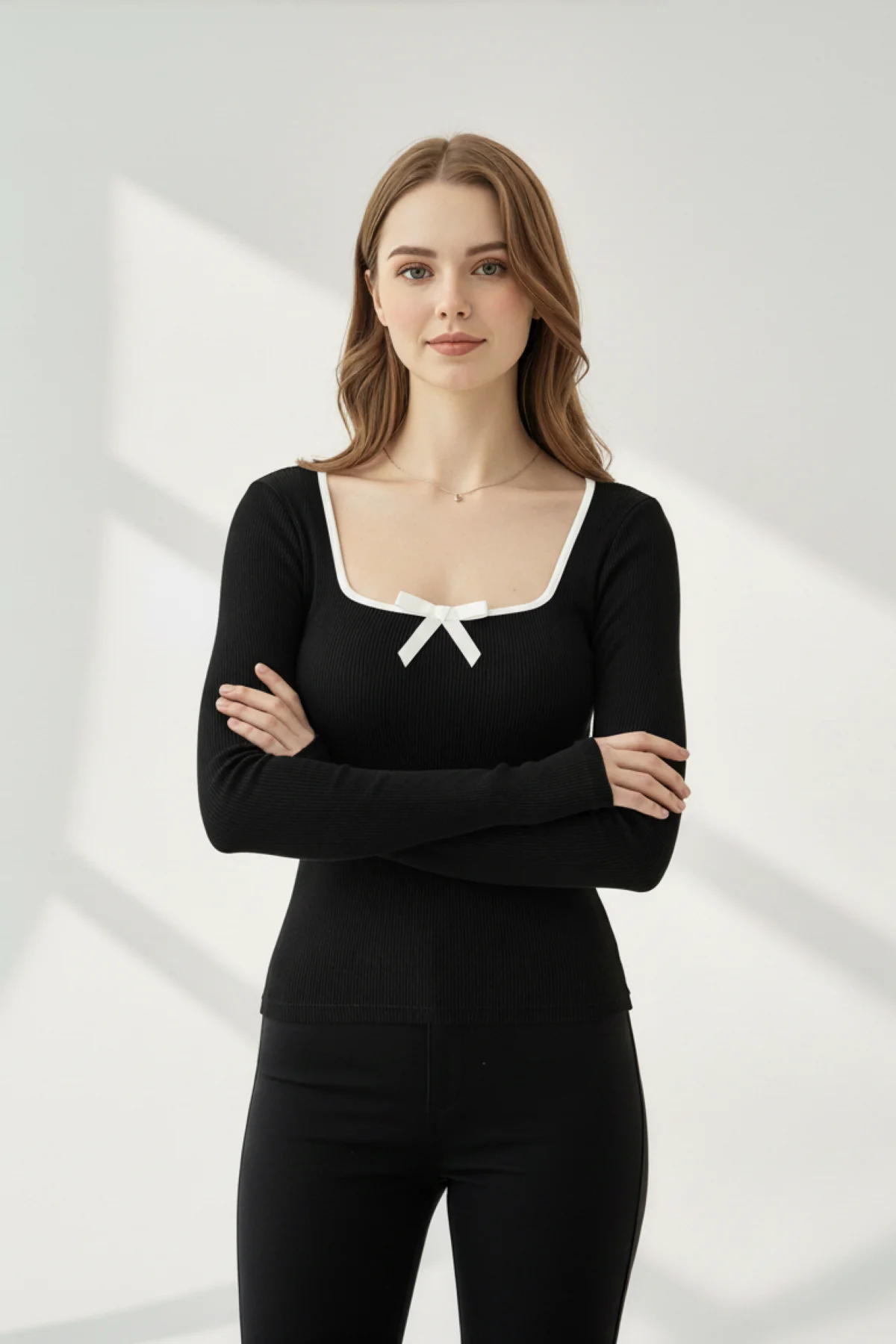 Kare Yaka Kurdele Detay Kaşkorse Bluz - Siyah