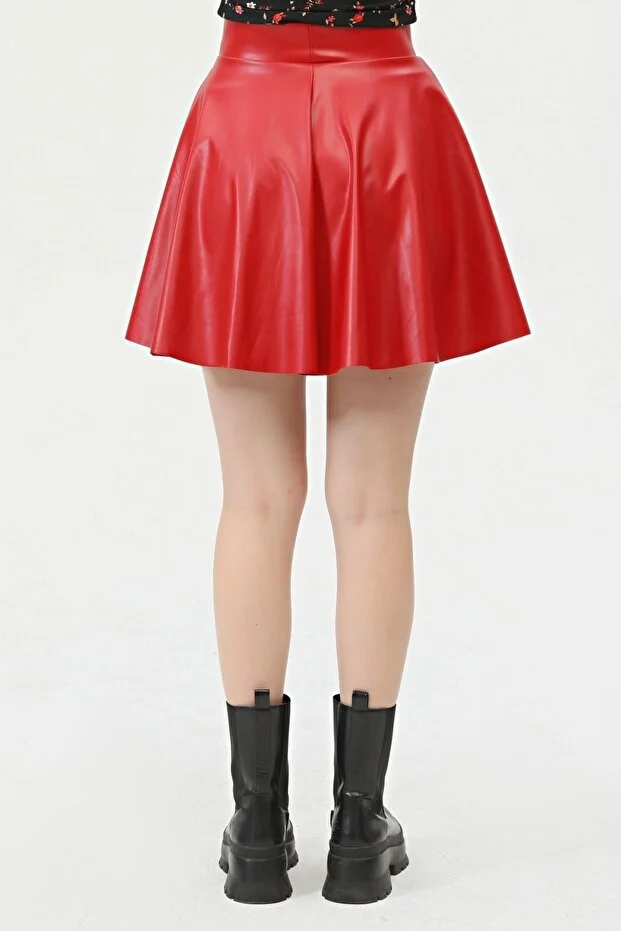 Kadın Mini Kloş Kırmızı Renkli Suni Deri Etek