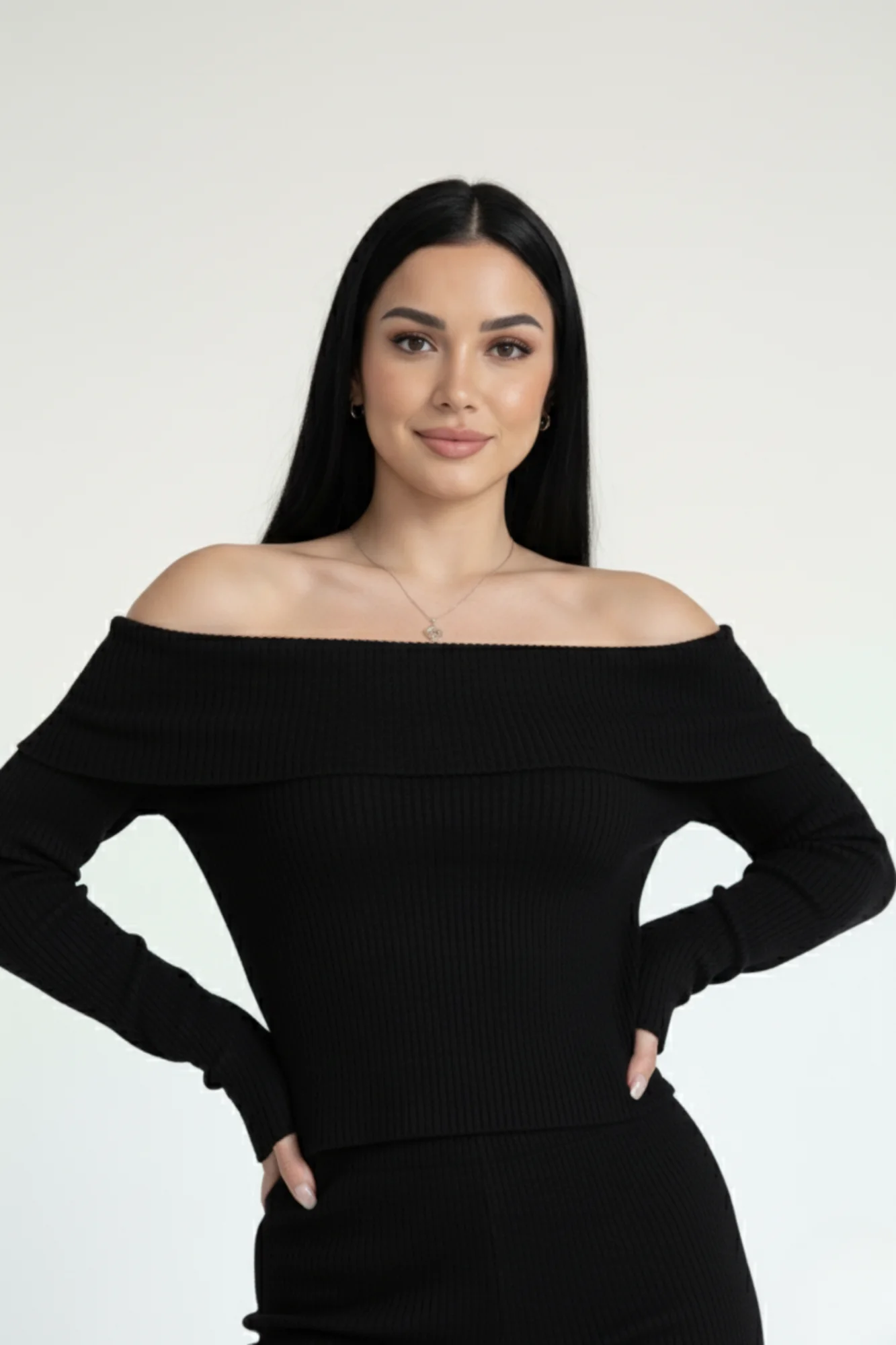 Kadın Madonna Yaka Siyah Alt Üst Takım