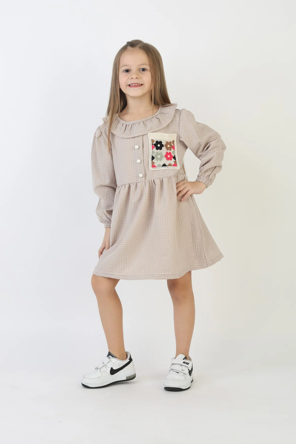 İşlemeli Gofre Kumaş Kız Çocuk Günlük Şık Rahat Ve Trend Elbise