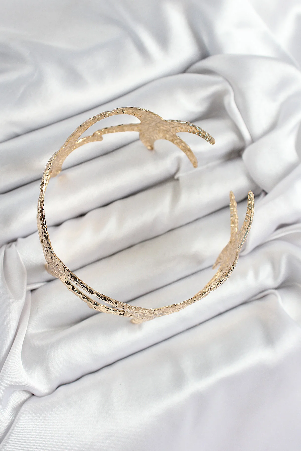 Pirinç Sıralı Deniz Yıldızı Model Gold Renk Kadın Pazu Bileklik