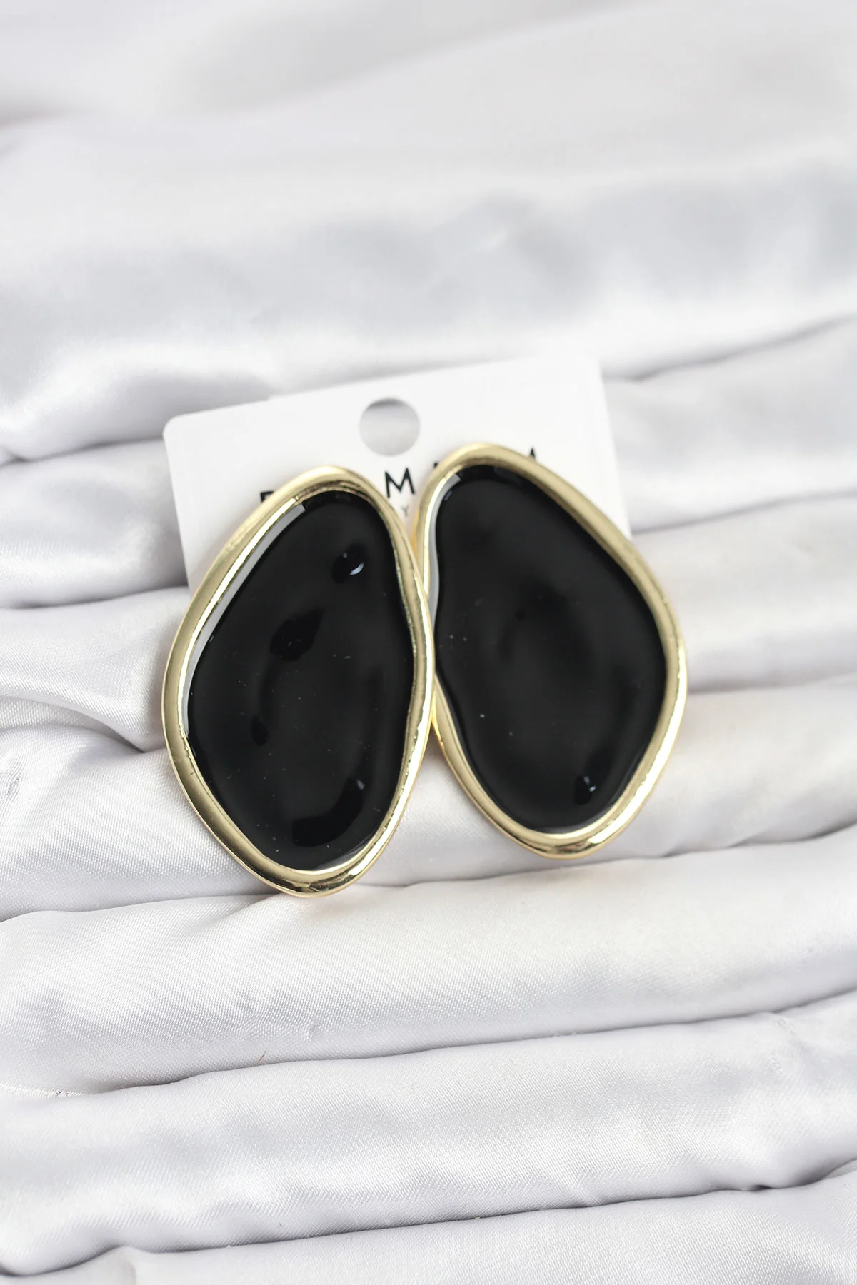 Pirinç Siyah Mineli Damla Model Vintage Plaka Kadın Küpe