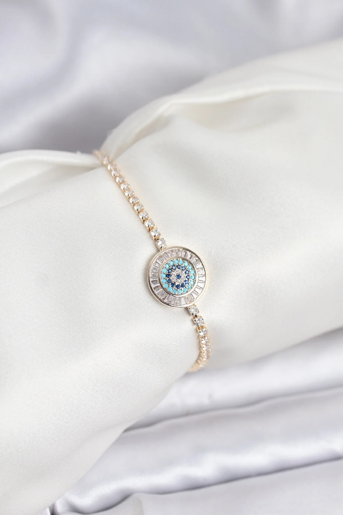 Gold Renk Nazar Model Zirkon Taşlı Asansörlü Su Yolu Bileklik